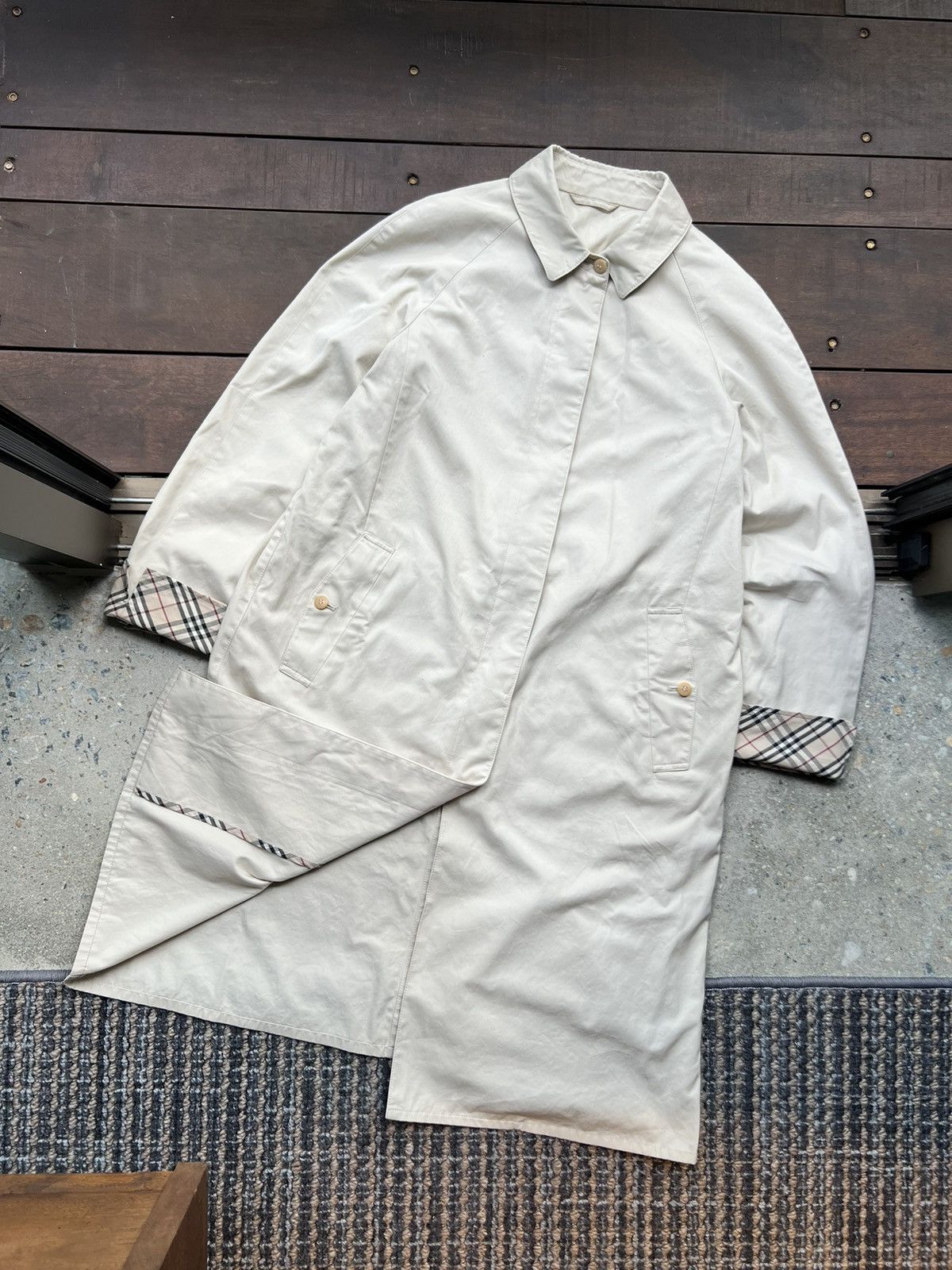 Burberry 00’s BURBERRY NOVA CHECK TRENCH COAT VINTAGE OLD MONEY Size US M / EU 48-50 / 2 - 1 Thumbnail