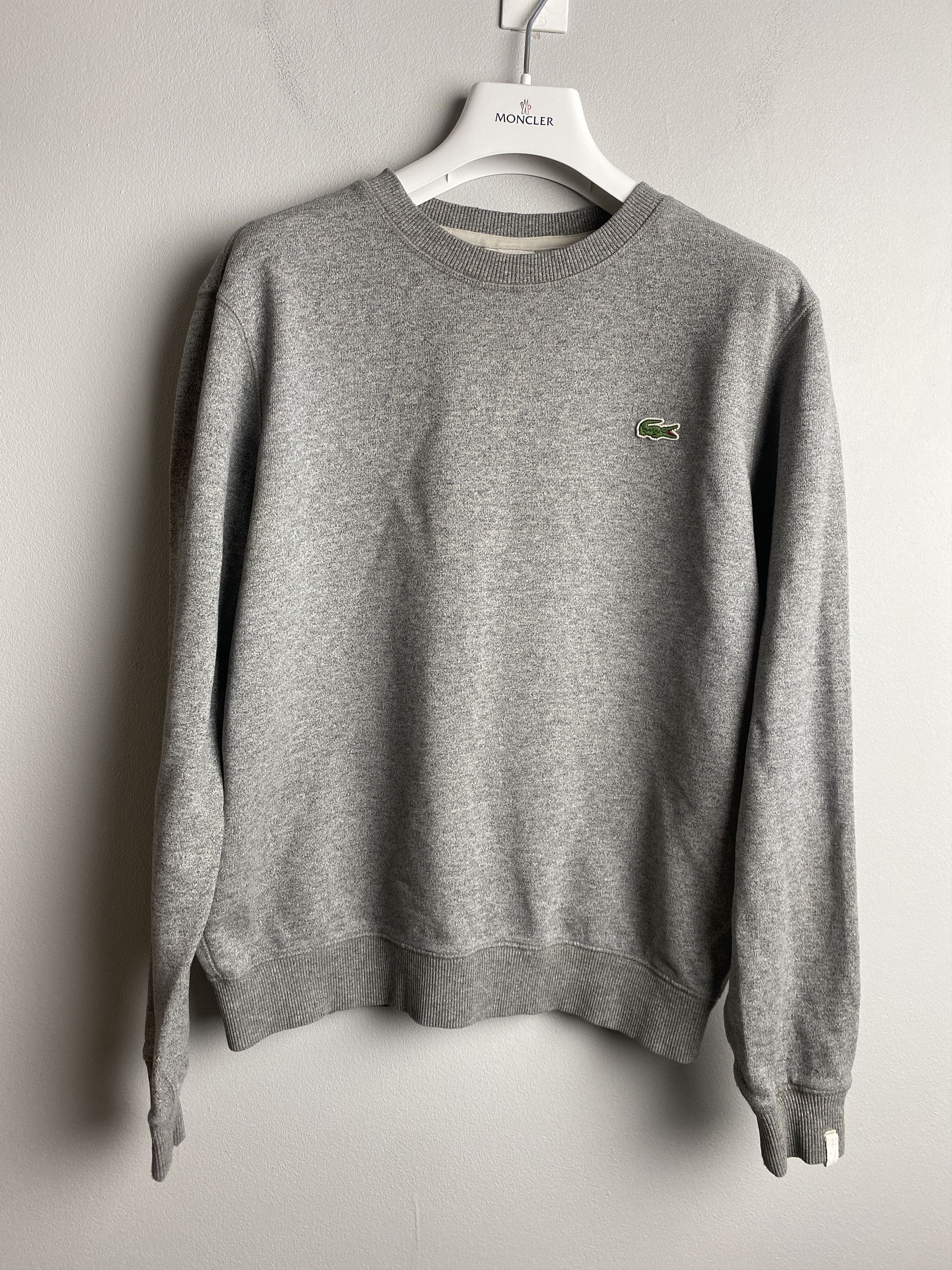 Lacoste Lacoste small logo sweatshirt crewneck casual Size US S / EU 44-46 / 1 - 1 Thumbnail