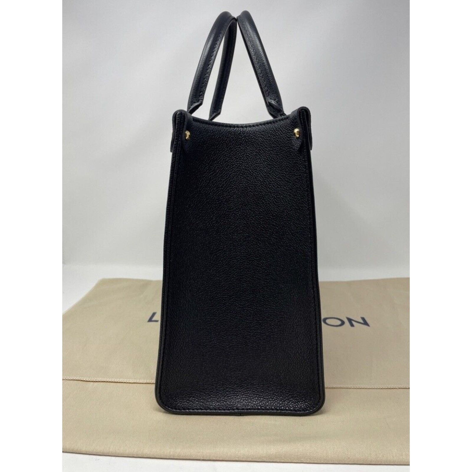 Louis Vuitton Louis Vuitton OnTheGo Tote MM Black/Beige Leather Size ONE SIZE - 8 Thumbnail