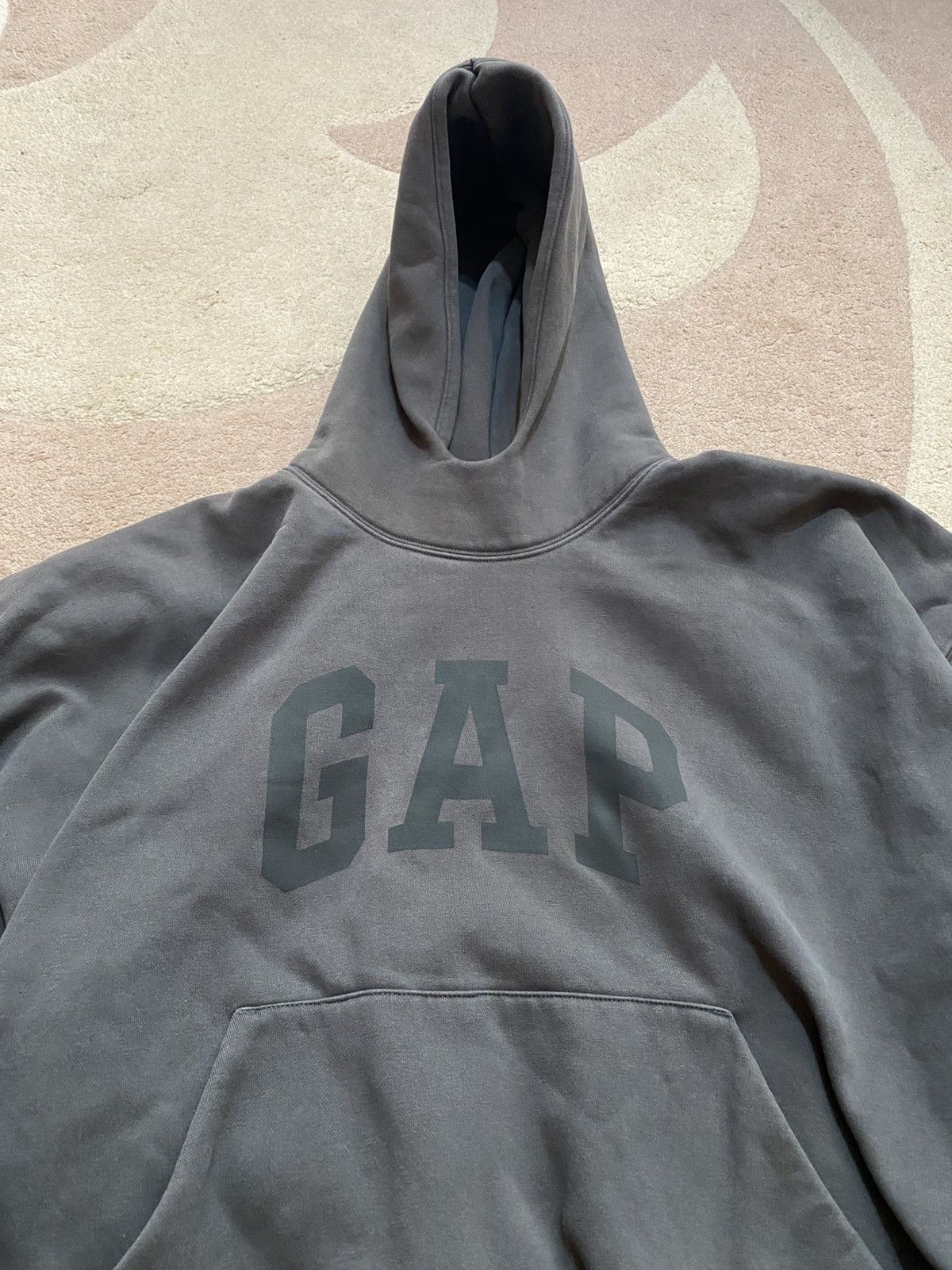 Balenciaga × Gap × Kanye West Yeezy gap Balenciaga Kanye West dove hoodie Size US S / EU 44-46 / 1 - 13 Thumbnail