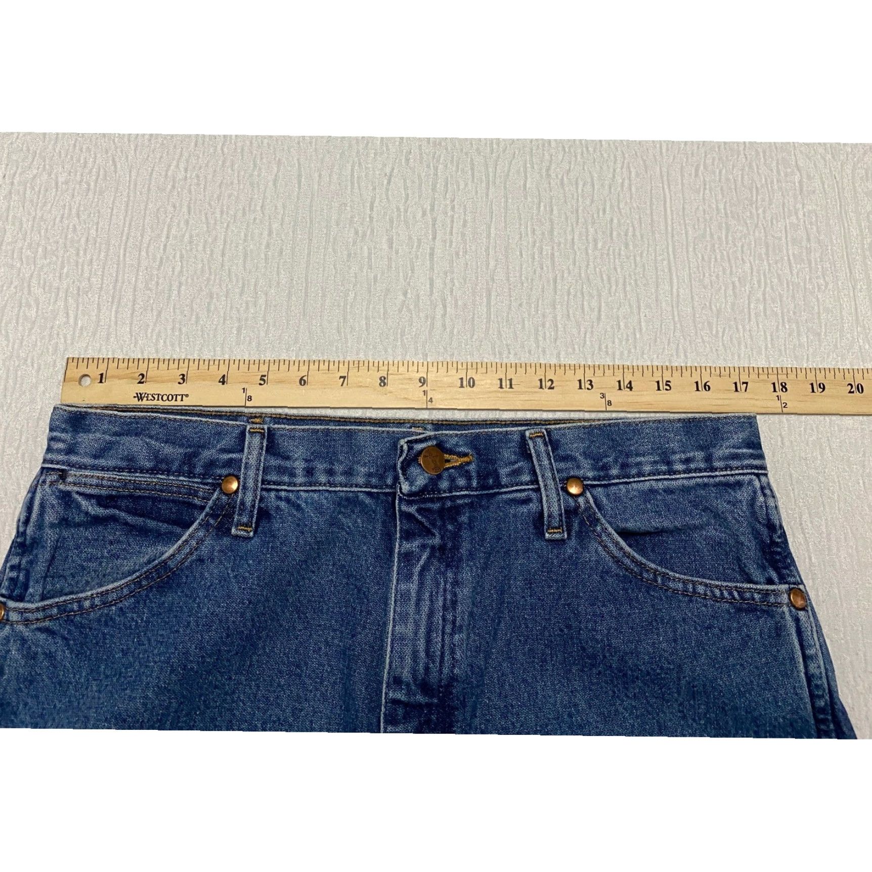 Wrangler VINTAGE Wrangler Jeans Cowboy Western Men's 35x34 Denim Blue 5-Pocket Straight Leg Cotton Jeans Mens Size US 35 - 4 Thumbnail