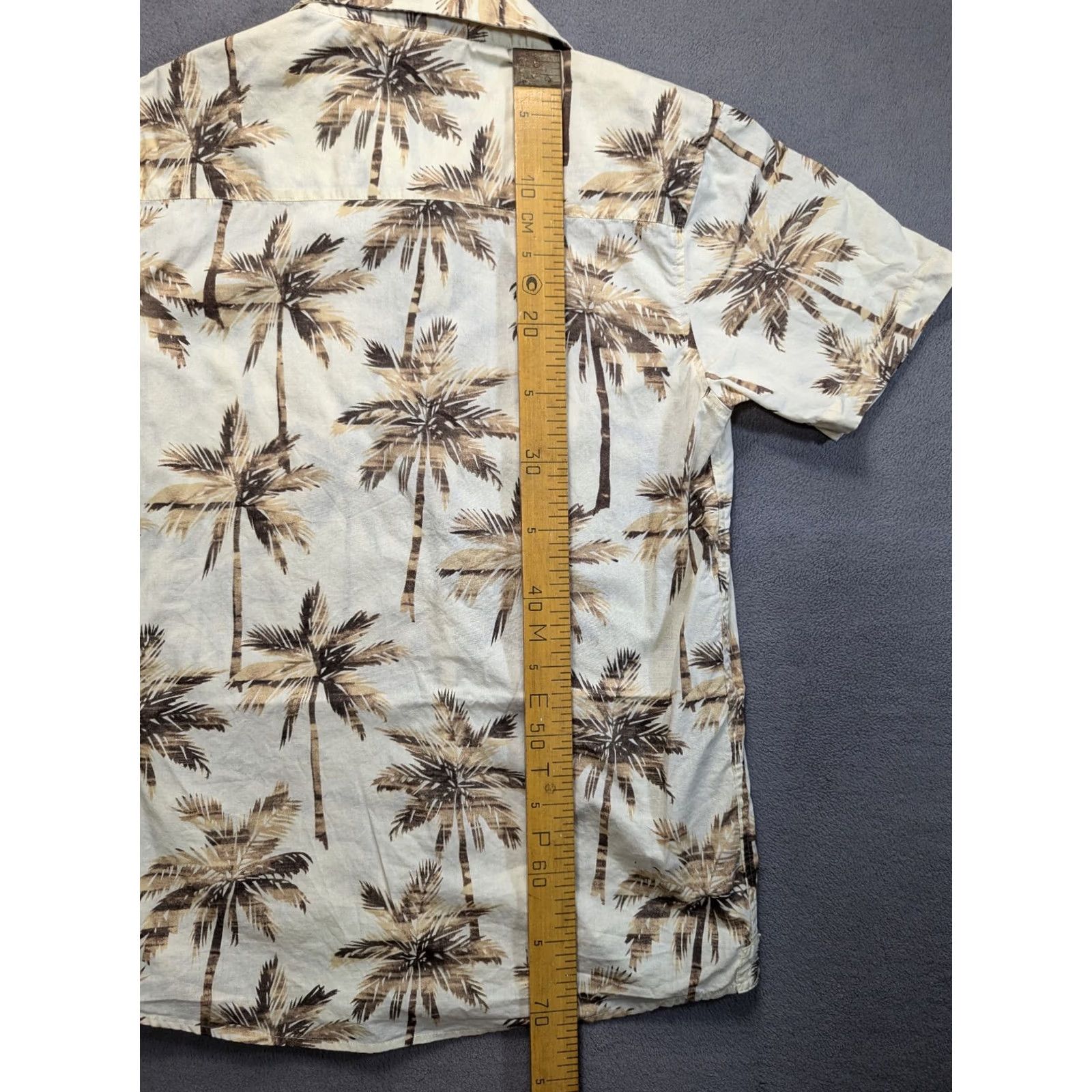 Anerkjendt Anerkjendt Hawaii Button Shirt Mens M Beige Palms pattern Shirt Mens M Beige Palms pattern Size US M / EU 48-50 / 2 - 3 Thumbnail