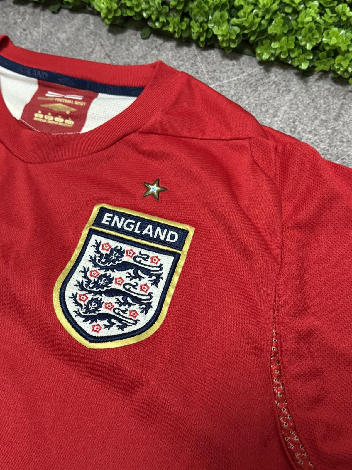 Umbro Steven Gerrard #4 England Soccer 2006 Team Umbro Jersey Size US M / EU 48-50 / 2 - 6 Thumbnail