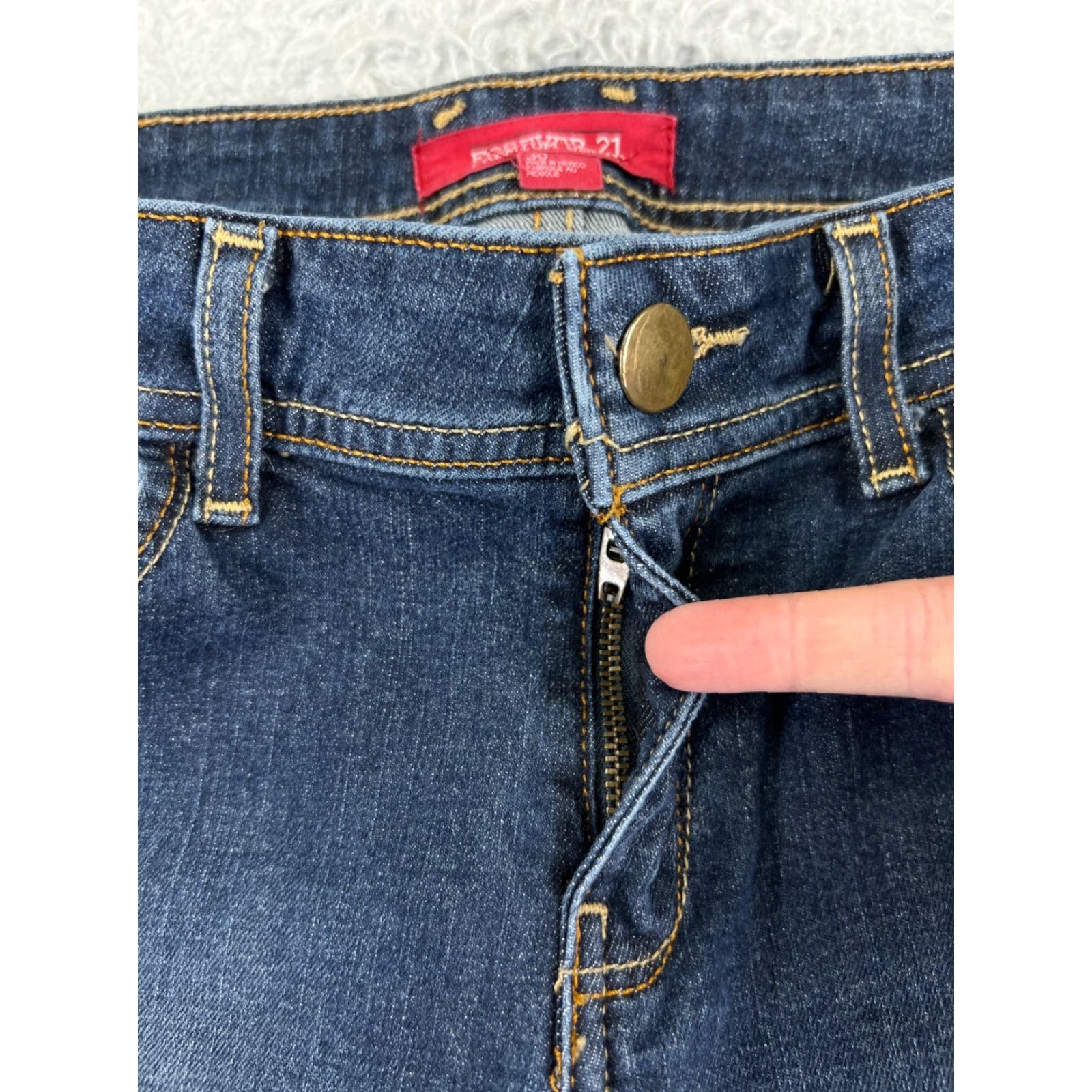 Forever 21 Forever 21 Jeans Womens 30 Blue Denim Flared Low Rise Cotton Blend 28x31 Size 30" / US 8 / IT 44 - 5 Thumbnail