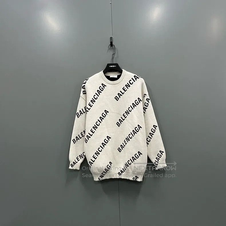 Balenciaga Balenciaga Logo Printed Knitwear XS Size Size US XS / EU 42 / 0 - 1 Thumbnail
