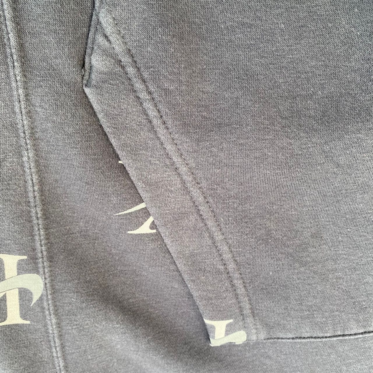 Nike Vintage Nike Swoosh Sportwear Distressed Hoodies Size US M / EU 48-50 / 2 - 7 Thumbnail