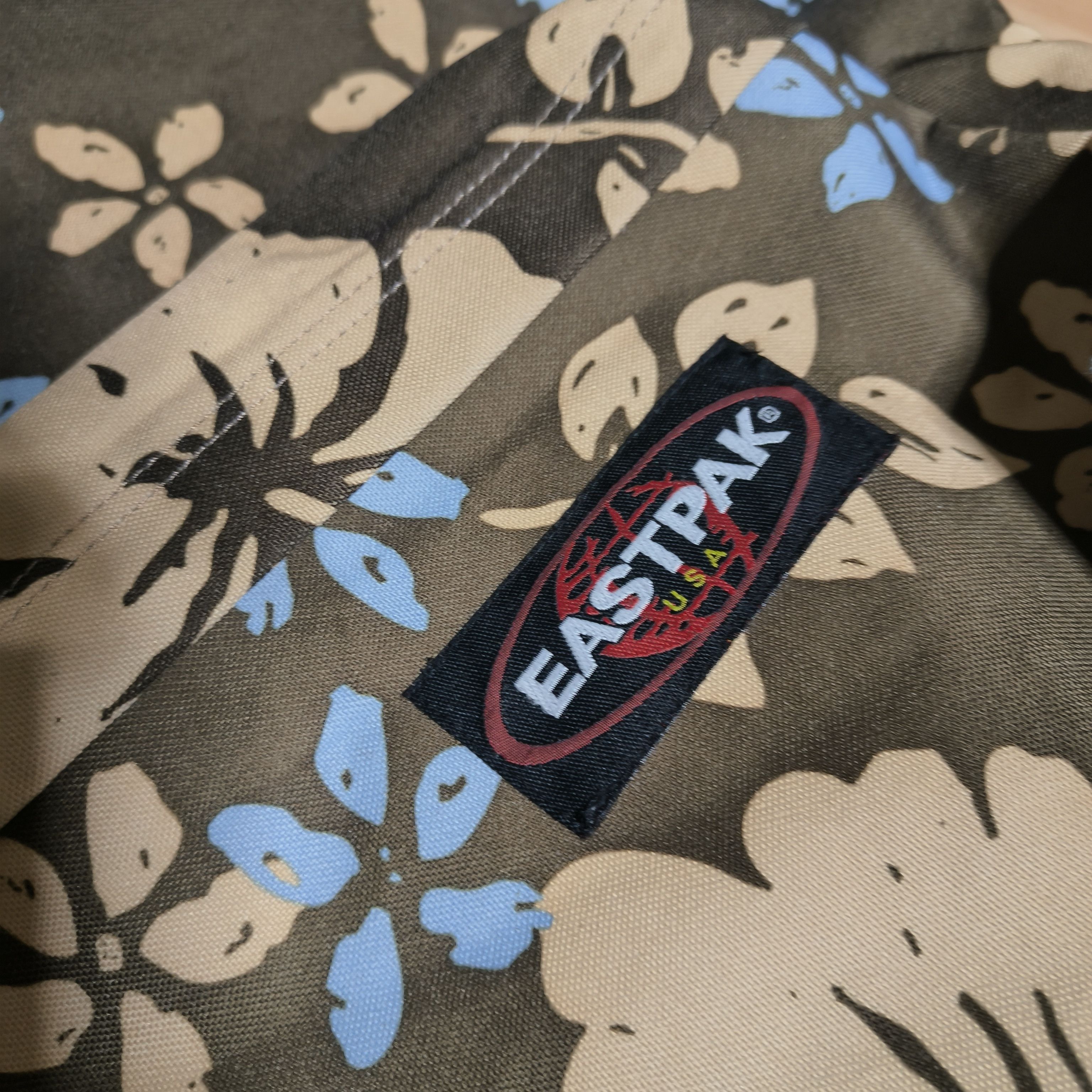 Eastpak Vintage Eastpak USA Floral Backpack Size ONE SIZE - 2 Thumbnail