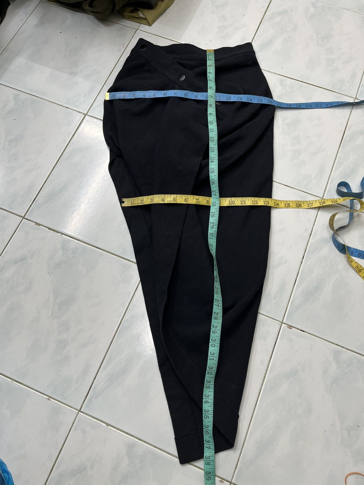 Yohji Yamamoto 🔥🔥🔥ARCHIVE YOHJI YAMAMOTO DRAPED TWISTED SKIRTS Size 28" / US 6 / IT 42 - 15 Thumbnail