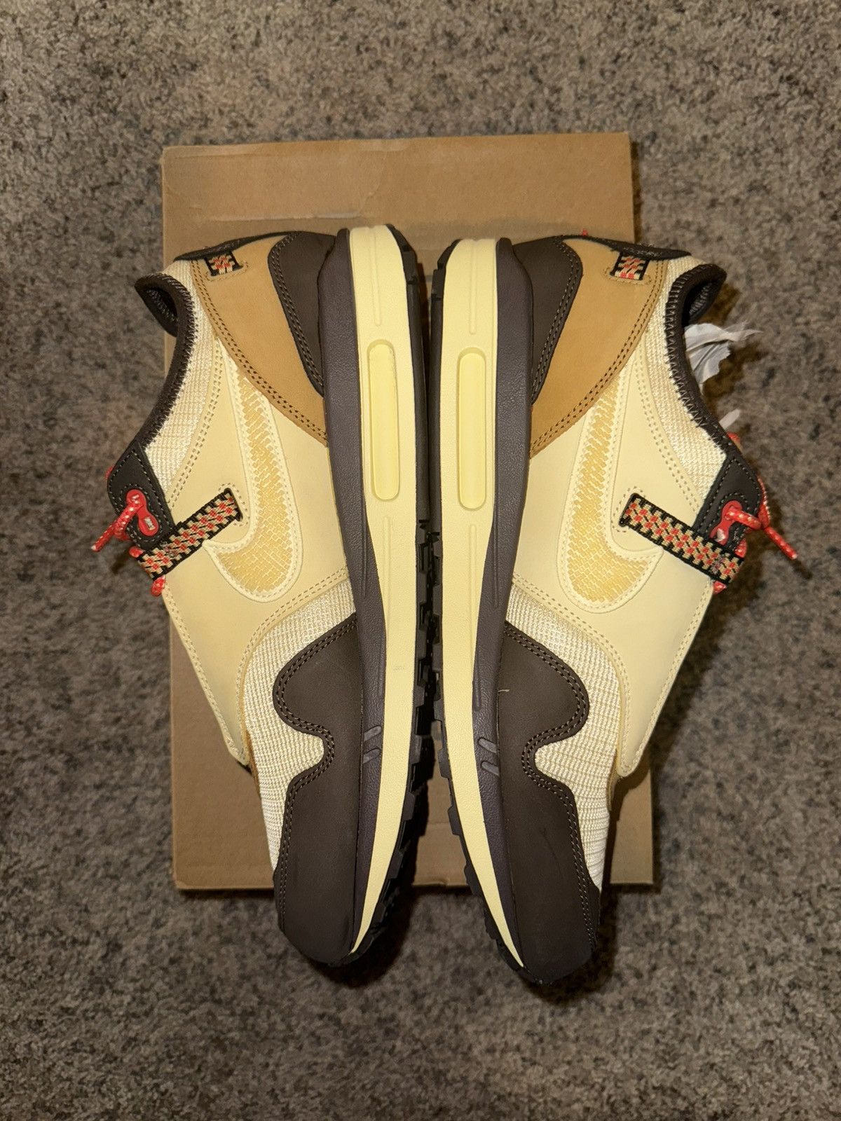 Nike × Travis Scott NIKE AIR MAX 1 / CJ Size US 13 / EU 46 - 3 Thumbnail