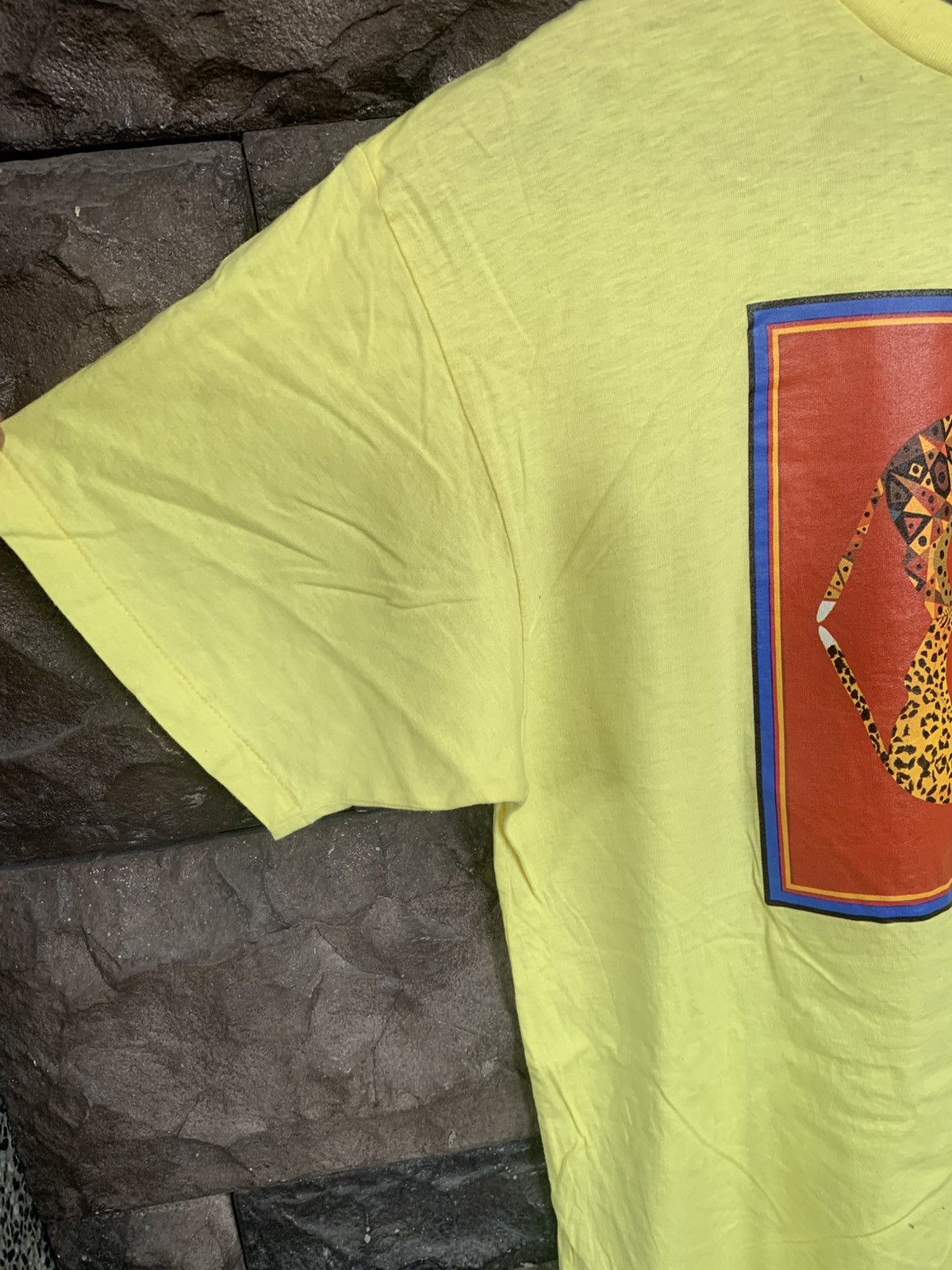 Arts & Science Vintage Brian Wildsmith Cheetah Painting Artwork T shirt Size US M / EU 48-50 / 2 - 5 Thumbnail