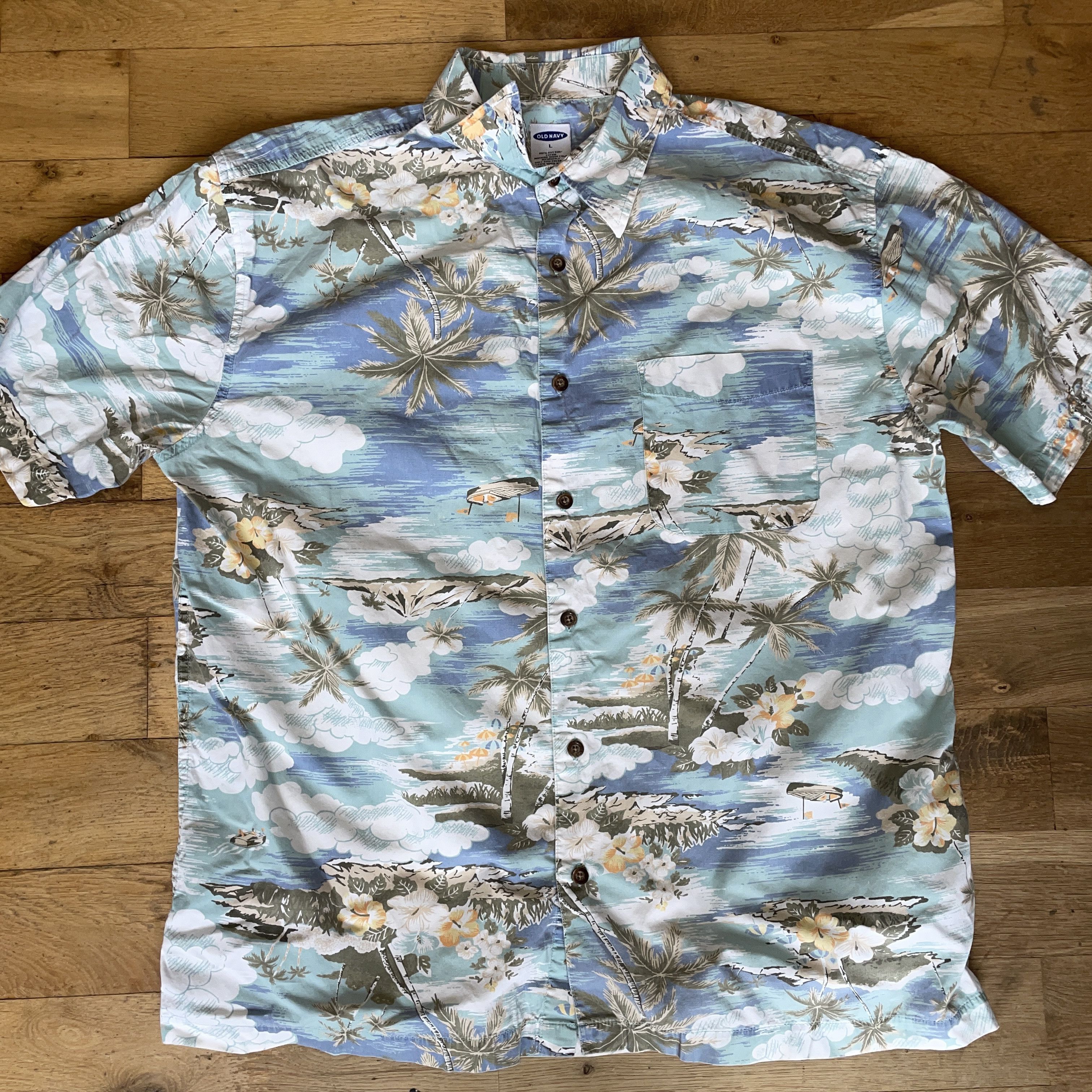 Old Navy Old Navy Men's Trendy Vacation Hawaiian Shirt Size L Size US L / EU 52-54 / 3 - 1 Thumbnail