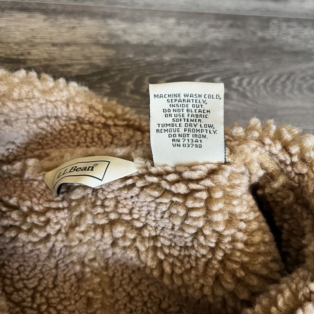 L.L. Bean × Vintage Vintage LL Bean Faux Leather Sherpa Lined Button Up Vest Fur Size XS / US 0-2 / IT 36-38 - 7 Thumbnail