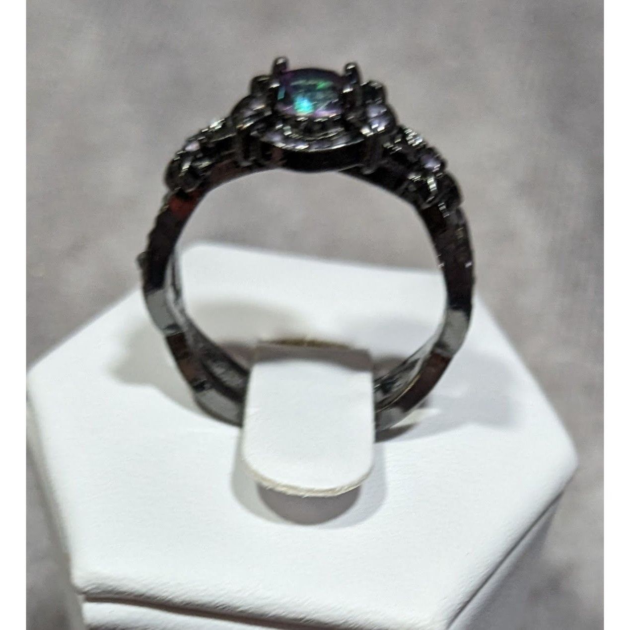 Other Gothic Purple Gemmed Ring With Star Accents Size 7.75 Size ONE SIZE - 8 Thumbnail