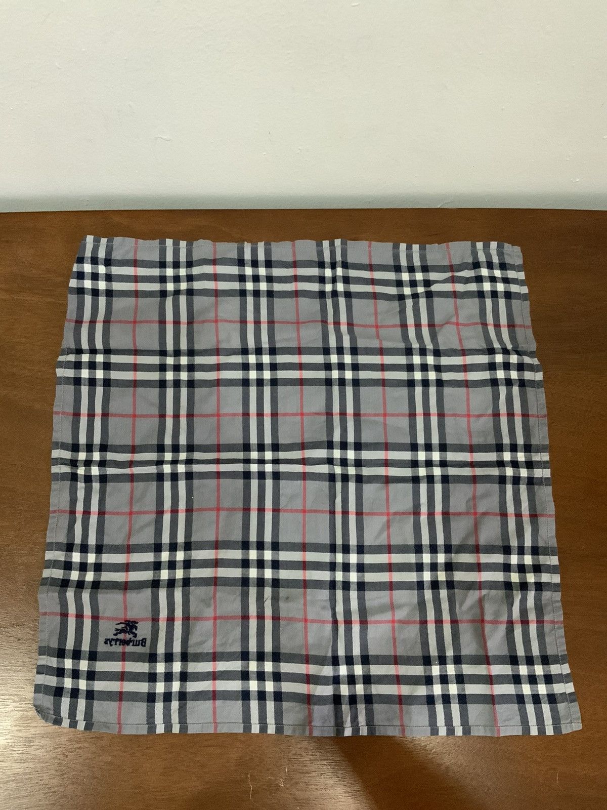 Burberry Burberrys Handkerchief Bandana Size ONE SIZE - 13 Thumbnail