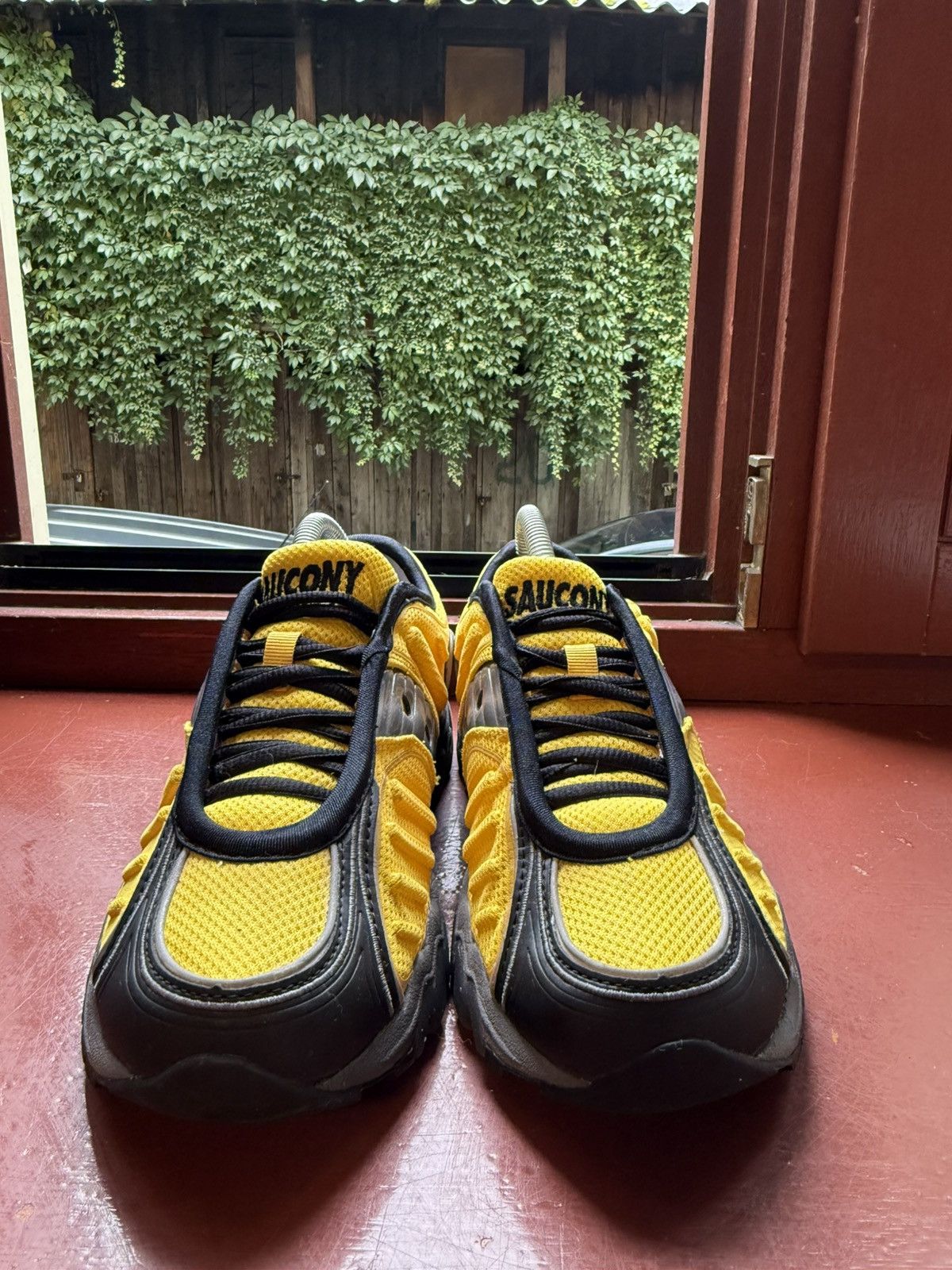 Saucony Saucony Matrix Yellow/Black Size US 7 / IT 37 - 2 Thumbnail
