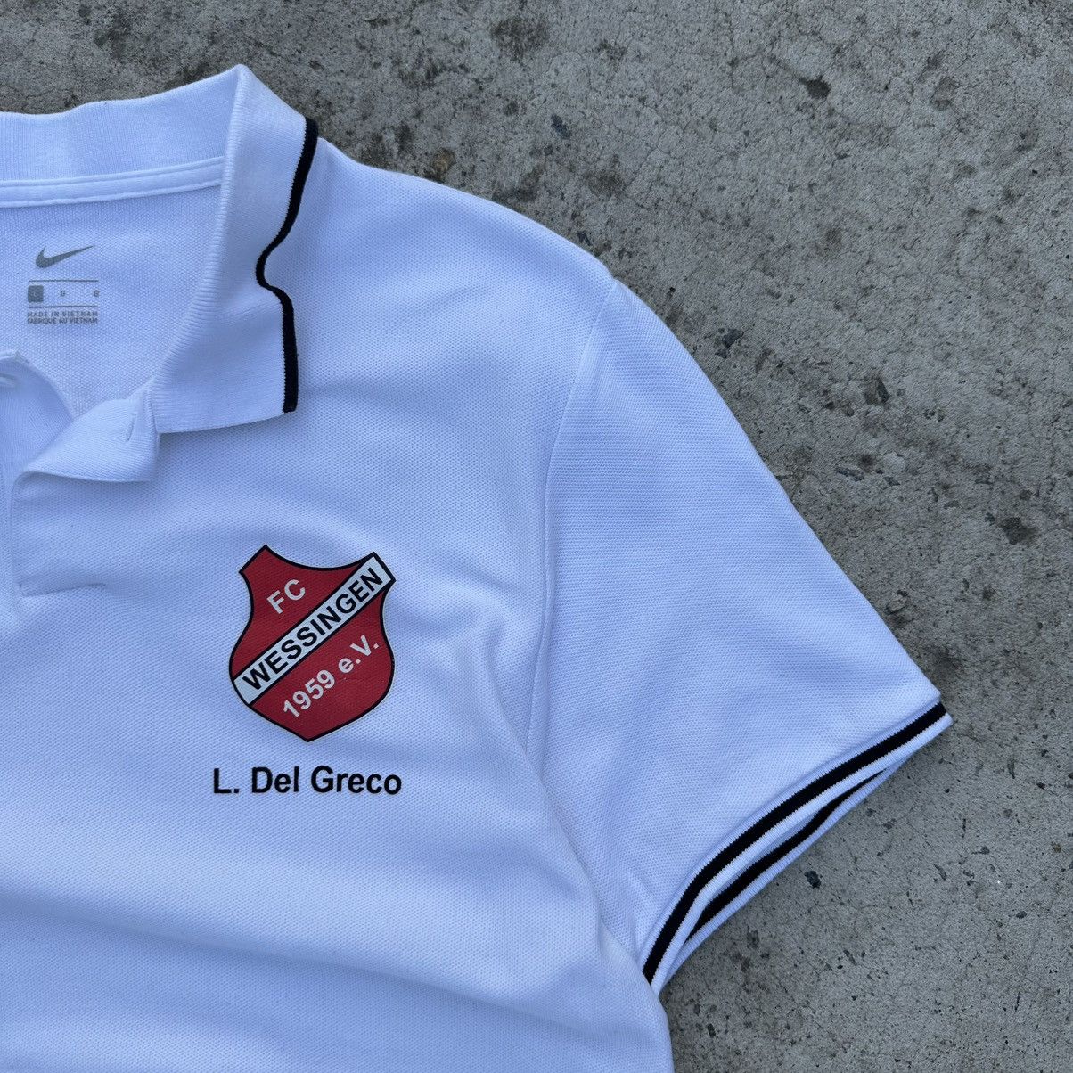 Nike Vintage Japanese Style Polo Nike FC Wessingen Tee Y2K USA Size US L / EU 52-54 / 3 - 8 Thumbnail