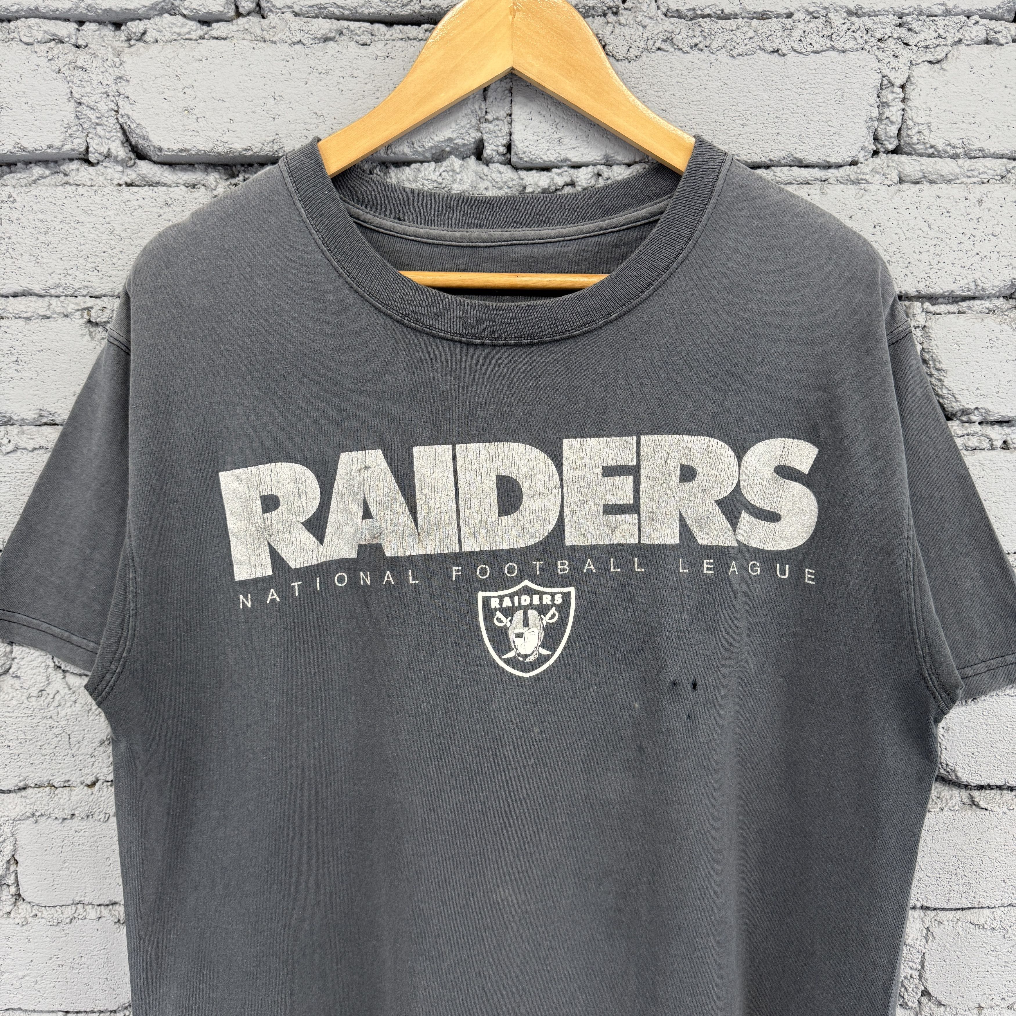 Vintage Vintage NFL Team Apparel Oakland Raiders Sunfaded Tee Size US M / EU 48-50 / 2 - 3 Thumbnail