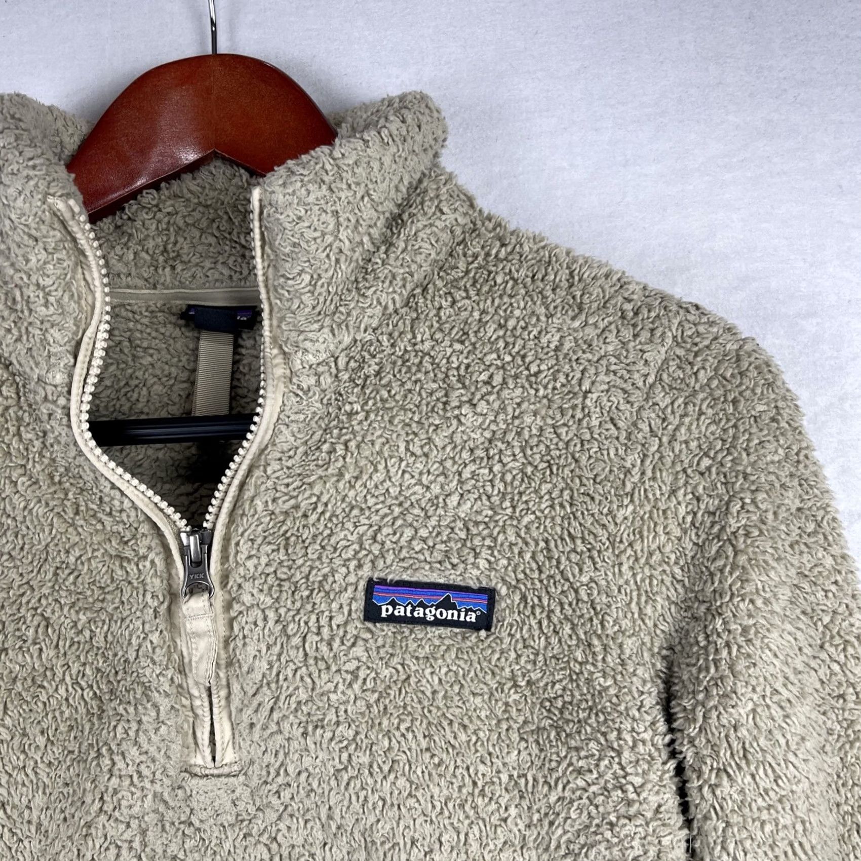 Patagonia Patagonia Sweater Womens XS Beige Quarter Zip Up Fleece Deep Pile Size XS / US 0-2 / IT 36-38 - 3 Thumbnail