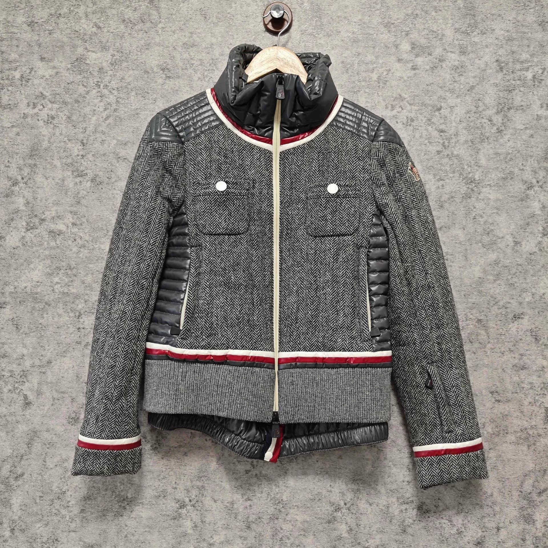 Moncler Moncler Down Down Jacket us_2 Women Size XS / US 0-2 / IT 36-38 - 1 Thumbnail
