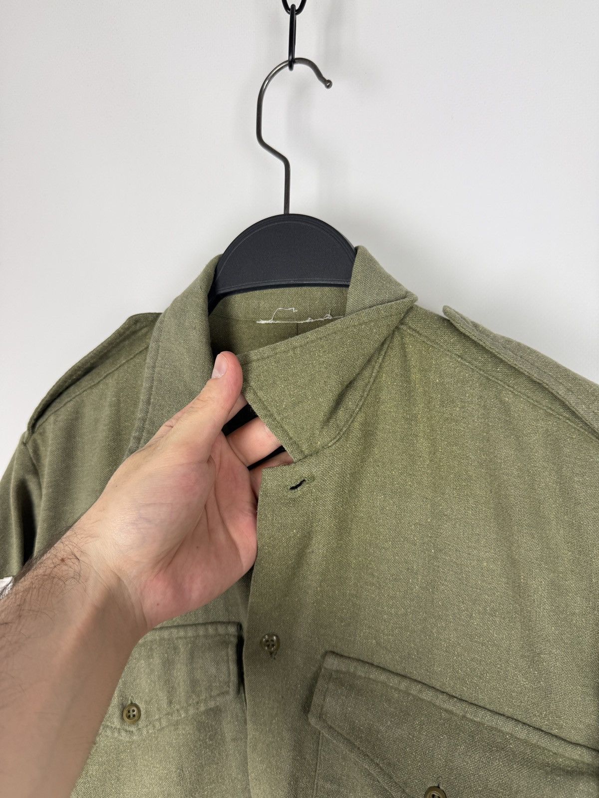 Vintage 50s 60s Vintage British Army Green Wool Short Sleeve Shirt Size US M / EU 48-50 / 2 - 3 Thumbnail