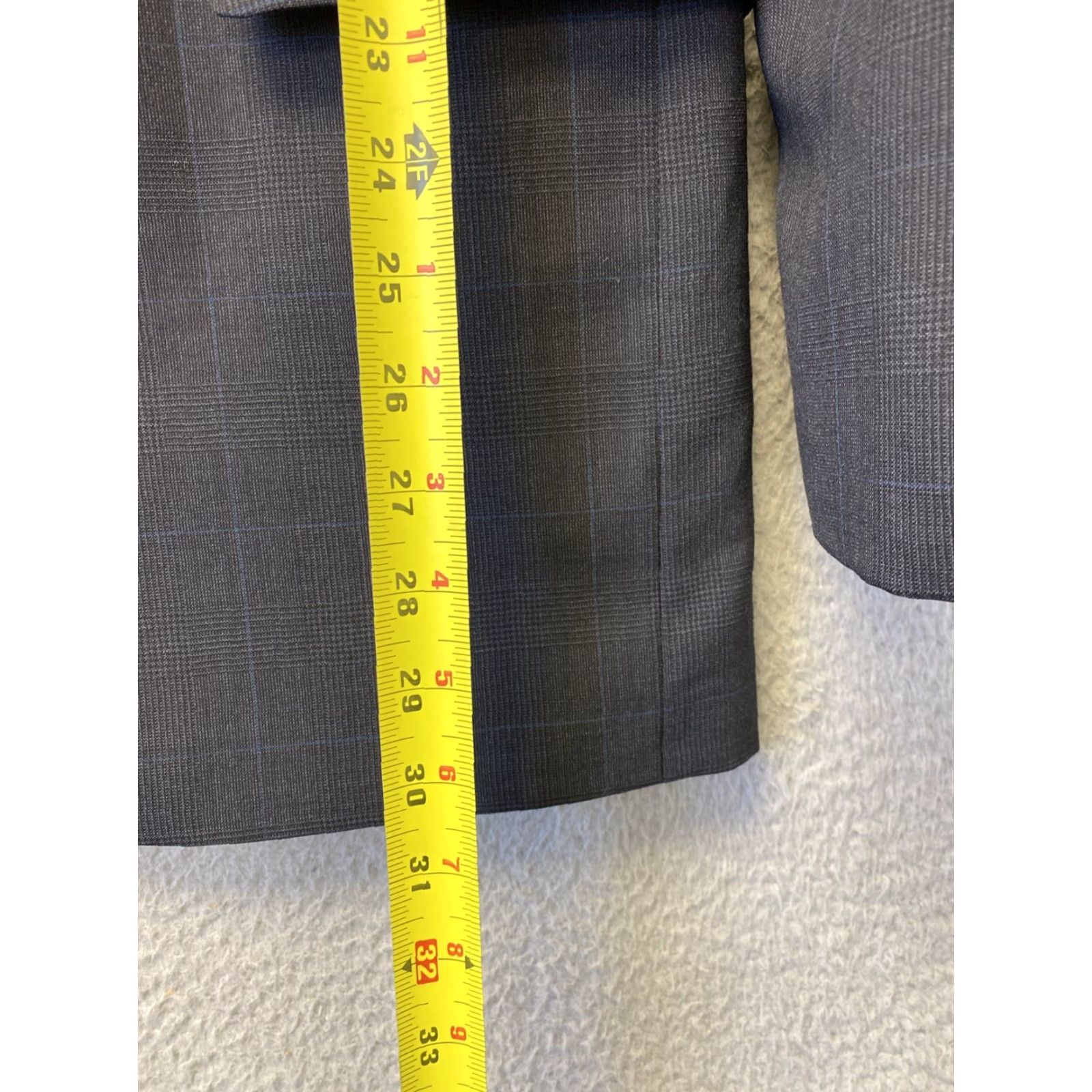 Jos. A. Bank Jos. A. Bank Plaid Wool Blazer Men’s 2 Buttons Jacket Gray / 86-80 Shirt? Size 42R - 5 Thumbnail