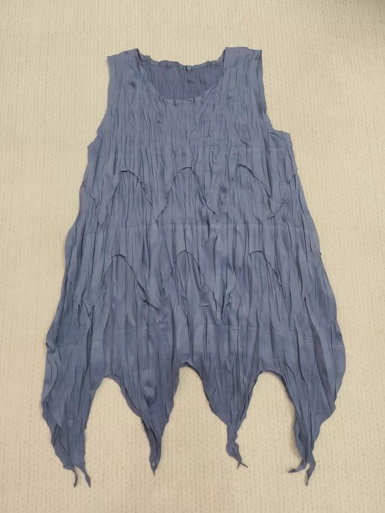 Issey Miyake Issey Miyake size:3 Dark blue vintage irregular-shaped ves Size S / US 4 / IT 40 - 5 Thumbnail