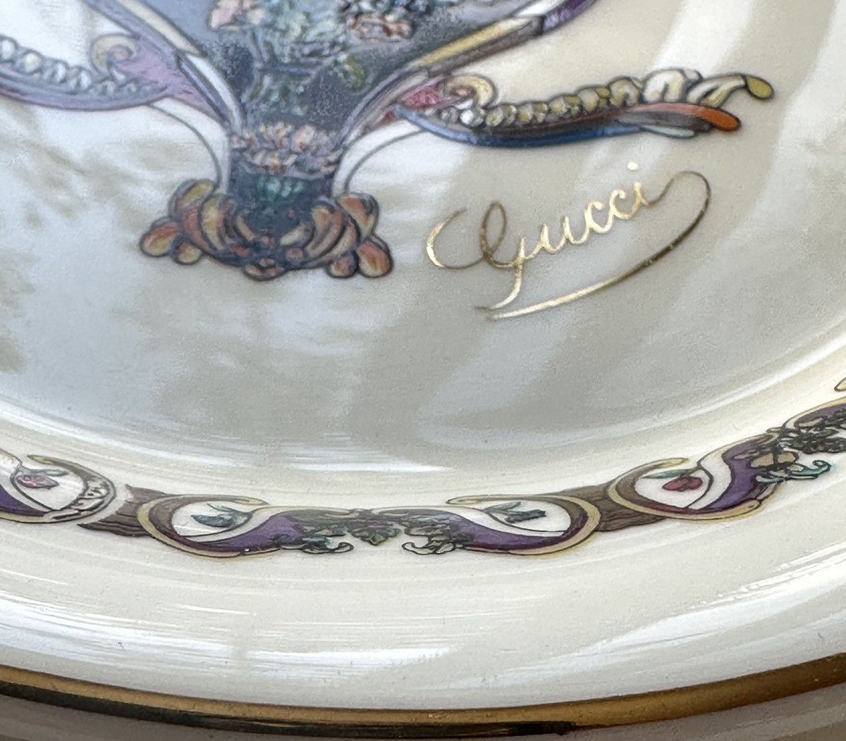 Gucci Amazing 💥 Vintage Gucci Knight Plate Size ONE SIZE - 7 Thumbnail