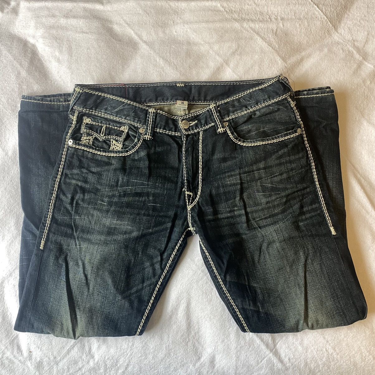 True Religion Straight Mega-T stitch revolver draw jeans Size US 36 / EU 52 - 3 Thumbnail