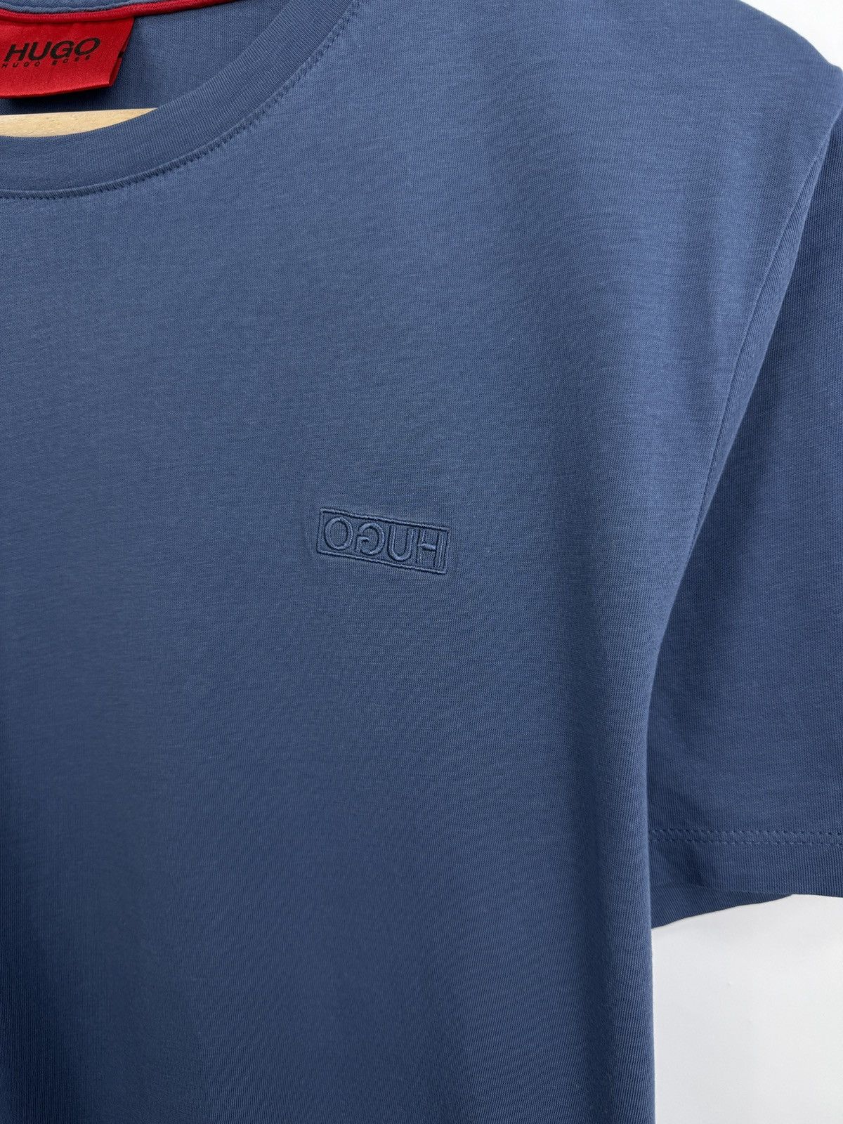 Hugo Boss 🇮🇹 Hugo Boss Luxury Classic T-Shirt Retro Rare Hype Y2K Size US M / EU 48-50 / 2 - 4 Thumbnail
