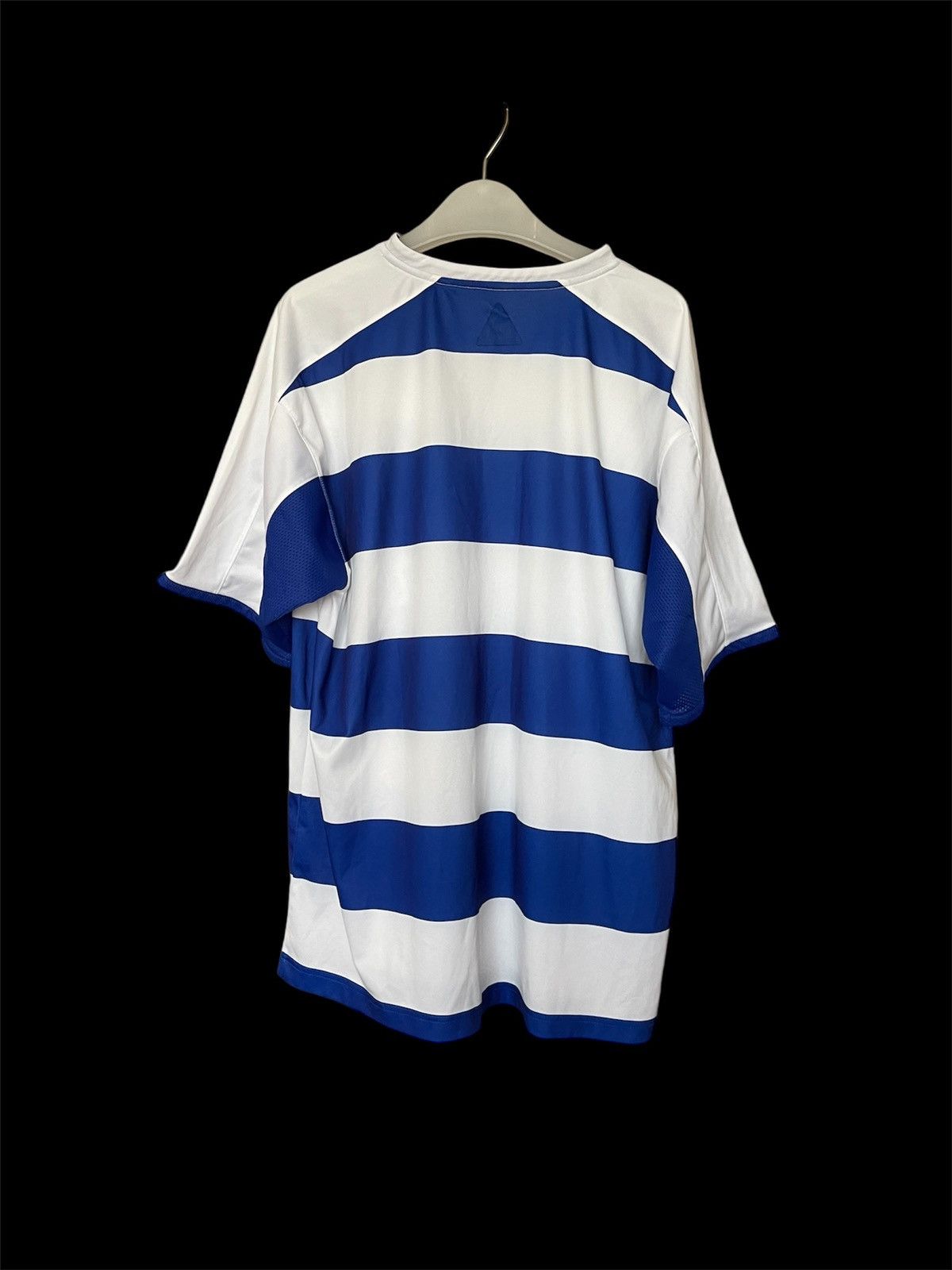 Le Coq Sportif × Vintage 2005 Le Coq Sportif Queens Park Rangers vintage jersey Size US M / EU 48-50 / 2 - 4 Thumbnail