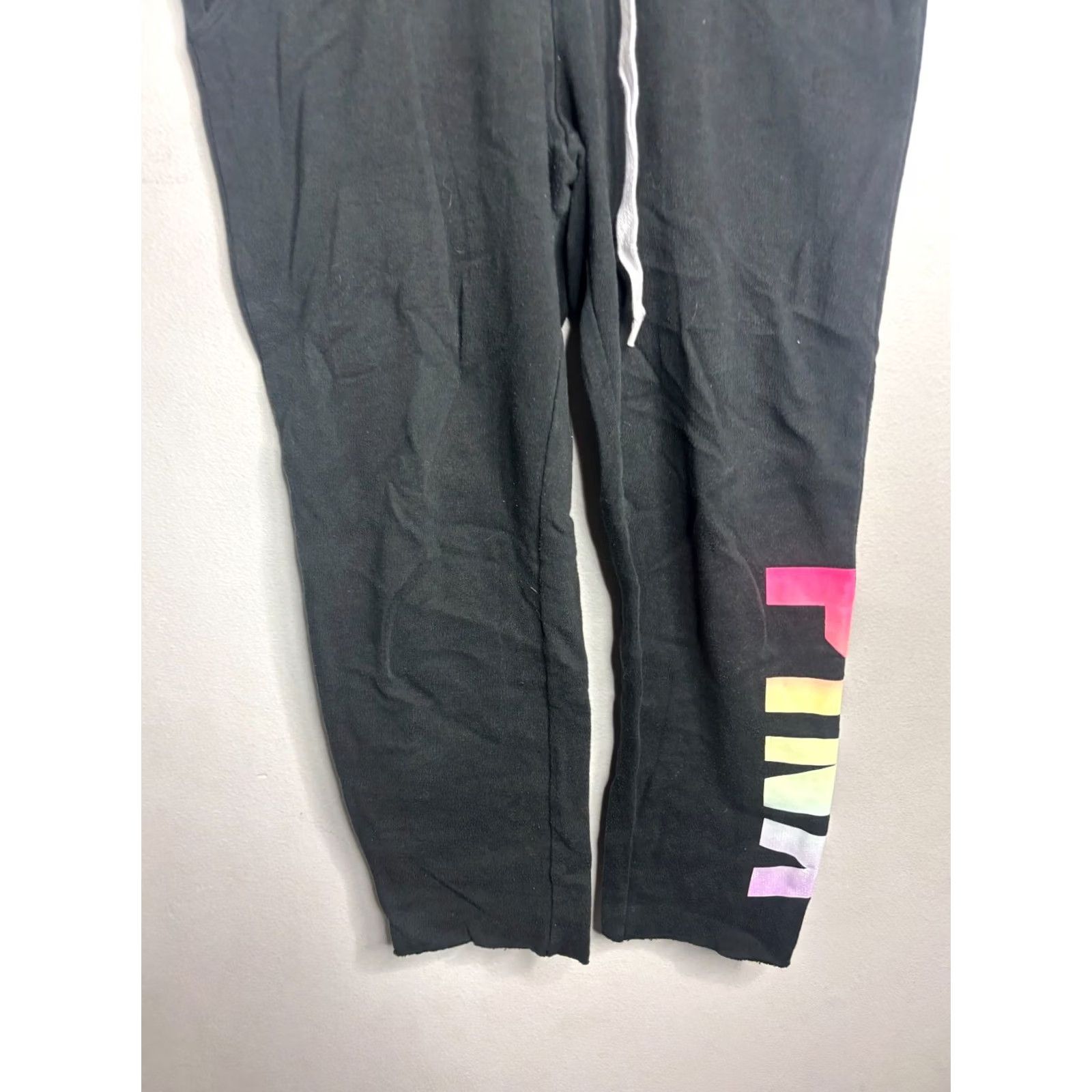 Victoria's Secret Victoria's Secret PINK Cuffed Love Sweatpants Women XS Black Pants 5986 Size 26" / US 2 / IT 38 - 2 Thumbnail