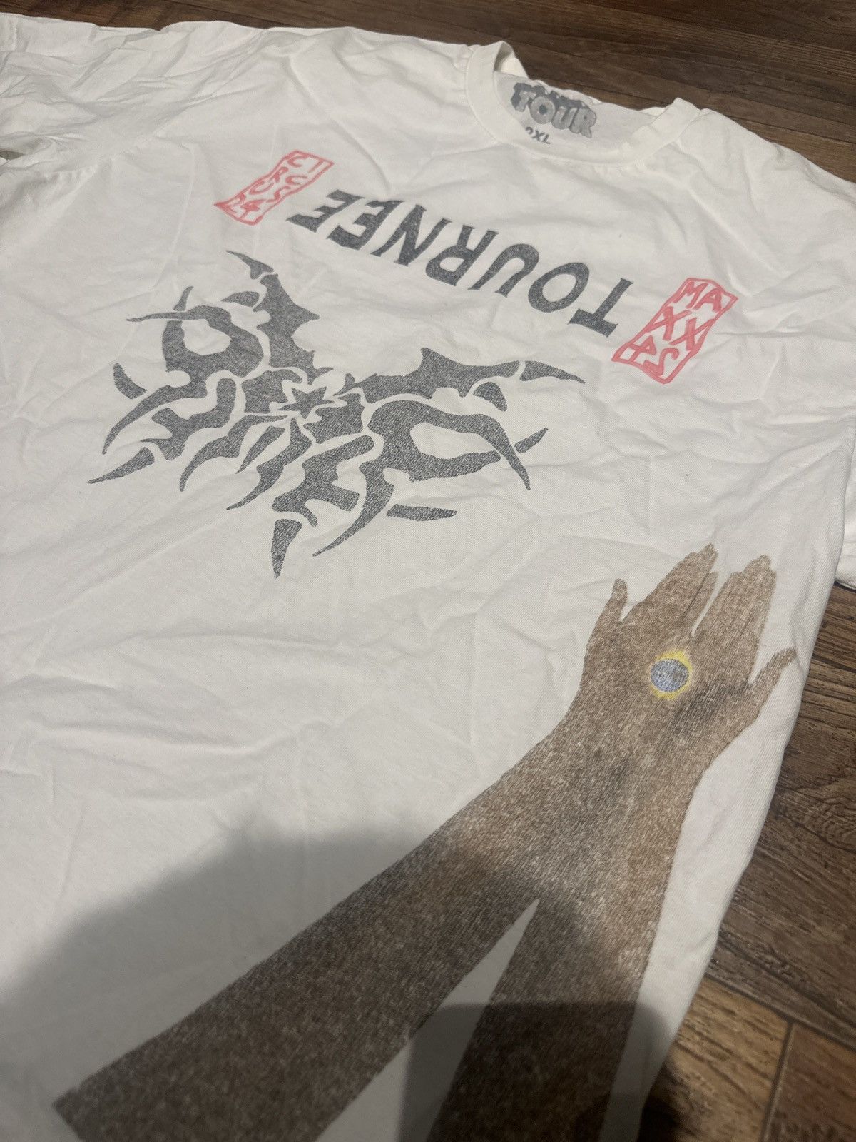 Travis Scott Travis Scott Utopia MetLife White Tournee Tee XXL Size US XXL / EU 58 / 5 - 2 Thumbnail