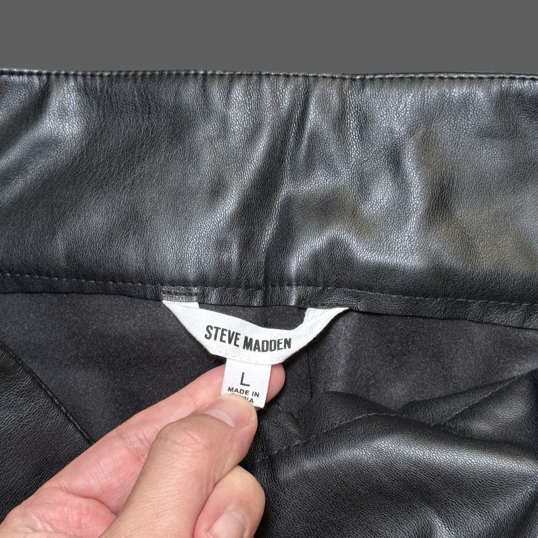Steve Madden Steve Madden Women's Black Faux Leather Cropped Pants Size M Size 32" / US 10 / IT 46 - 3 Thumbnail