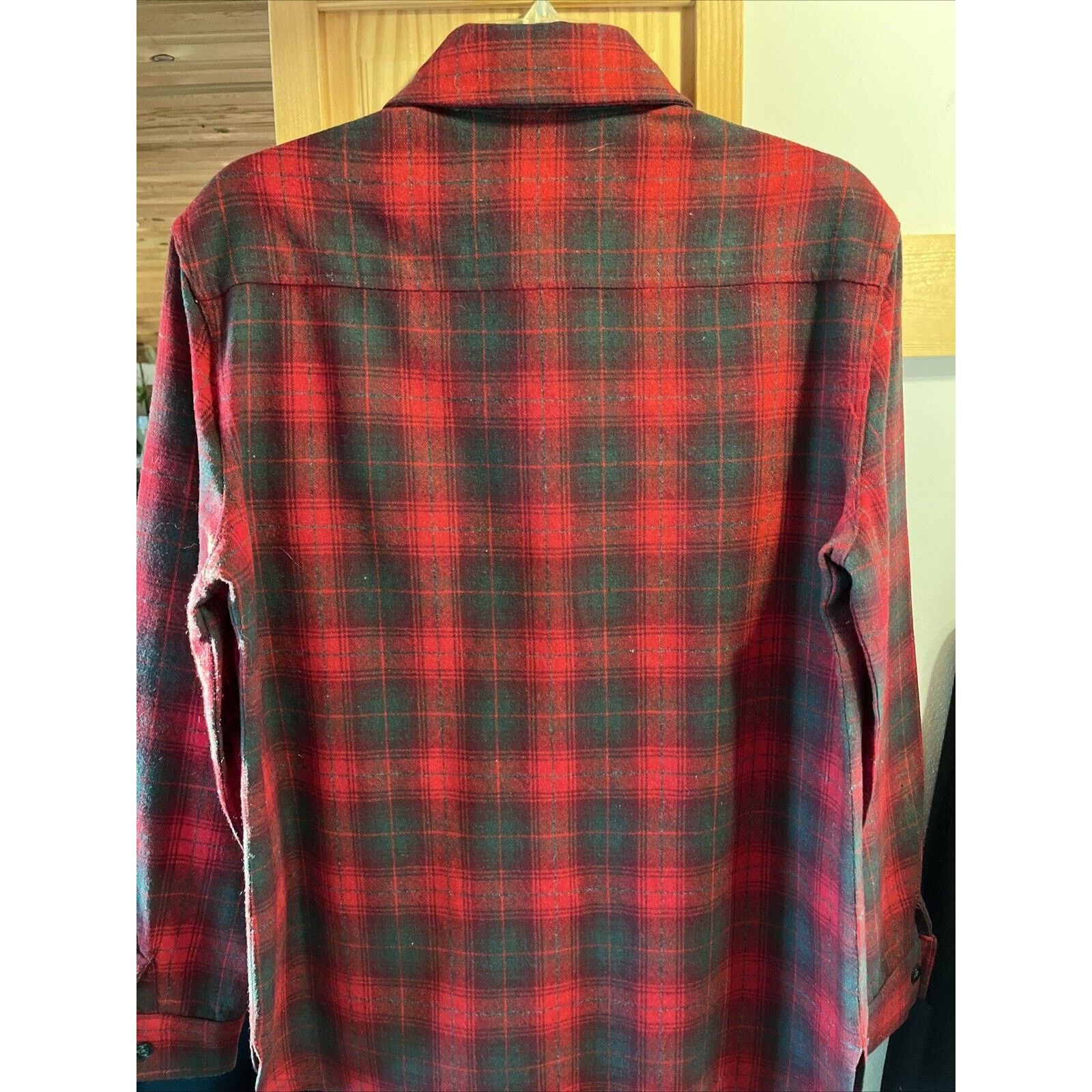 The Unbranded Brand Unbranded Men’s Shirt M Red Plaid LS Button Up Wool Outdoor Size US M / EU 48-50 / 2 - 6 Thumbnail