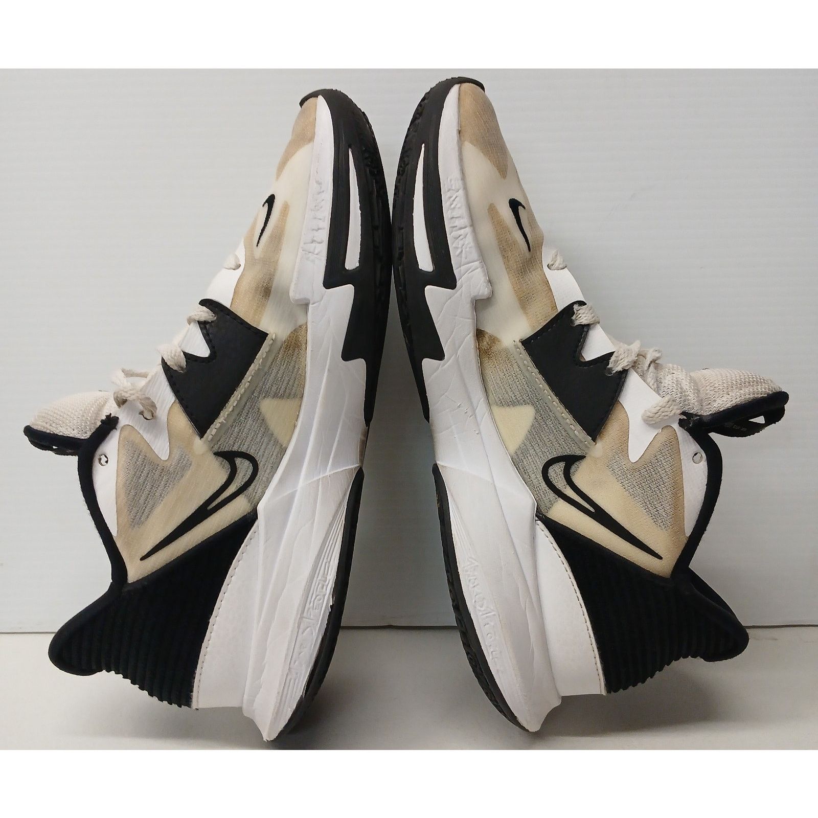 Nike Nike DO9617-100 (8) White Kyrie Low 5 TB Basketball Sneaker Size US 8 / EU 41 - 3 Thumbnail