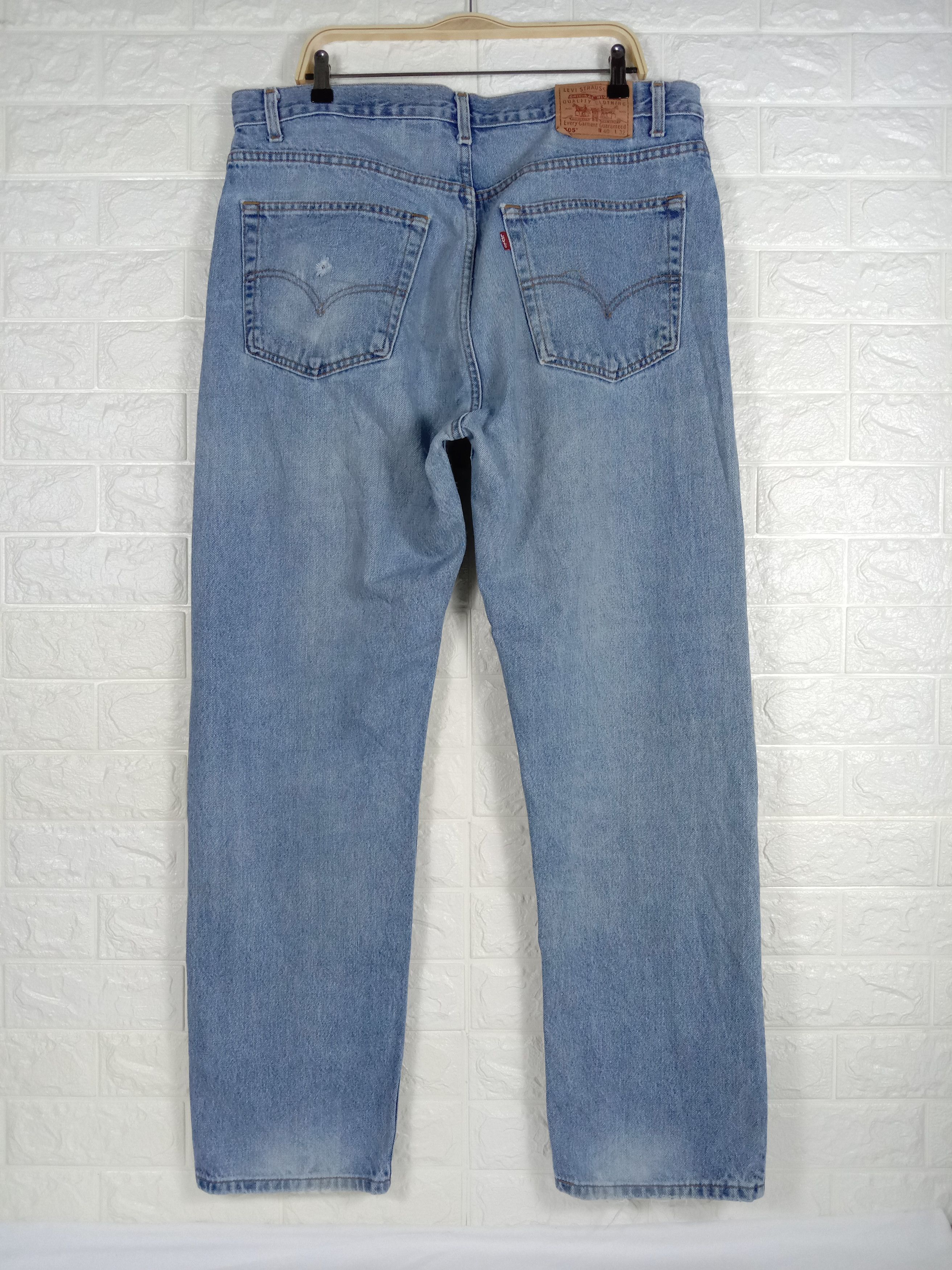 Levi's Vintage Levi's 505 Jeans Light Wash Straight Fit Denim Size US 40 / EU 56 - 5 Thumbnail