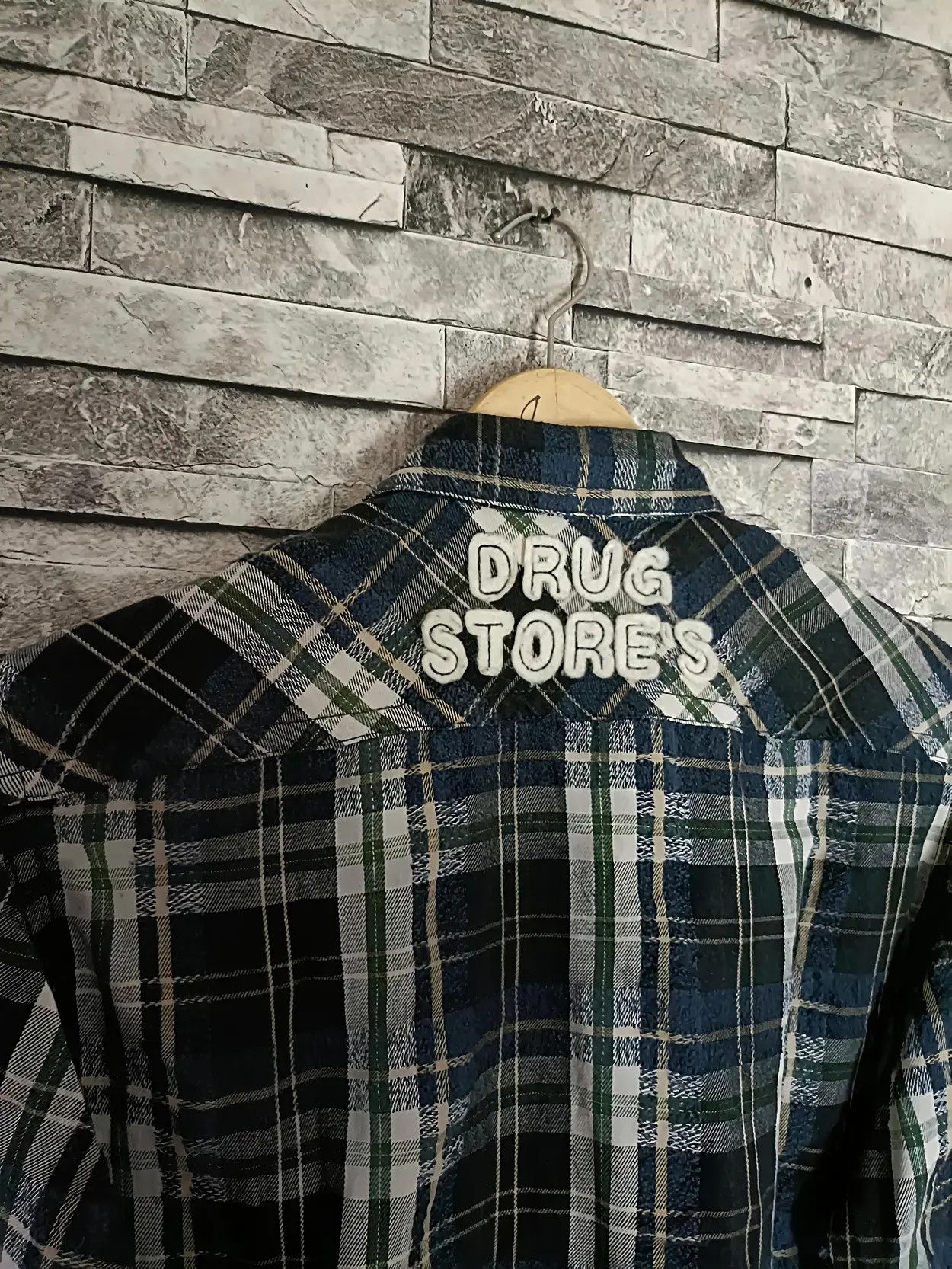 Japanese Brand Drug store's multi pockets plaid flannel shirt Size US L / EU 52-54 / 3 - 6 Thumbnail
