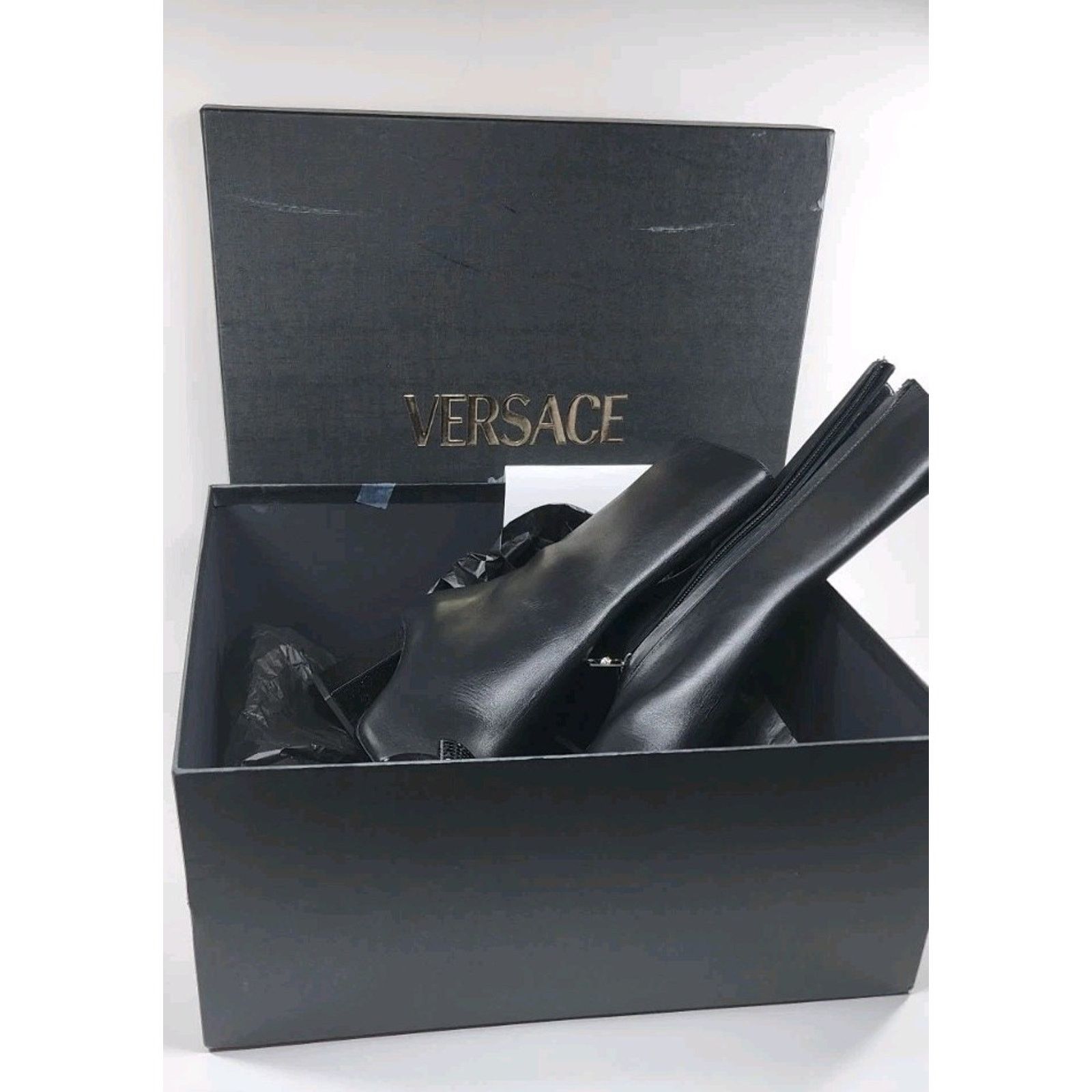 Versace Versace Ankle Boots Medusa Stud Mismatch Sizes EU 37 / 37.5 Size US 7 / IT 37 - 9 Thumbnail