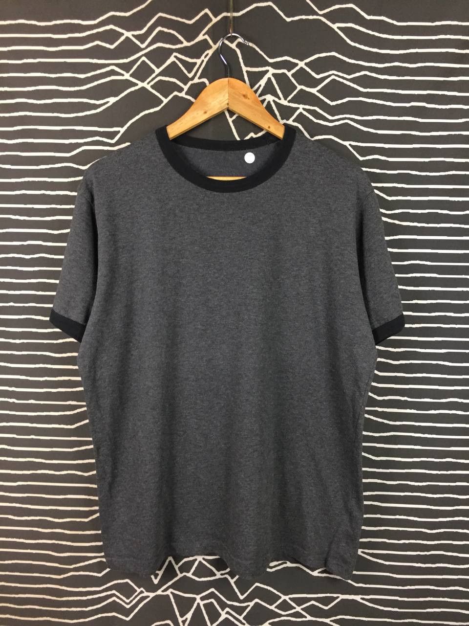 Uniqlo Uniqlo Casual Short Sleeve Dark Grey Ringer Tee Size XL Size US XL / EU 56 / 4 - 1 Thumbnail