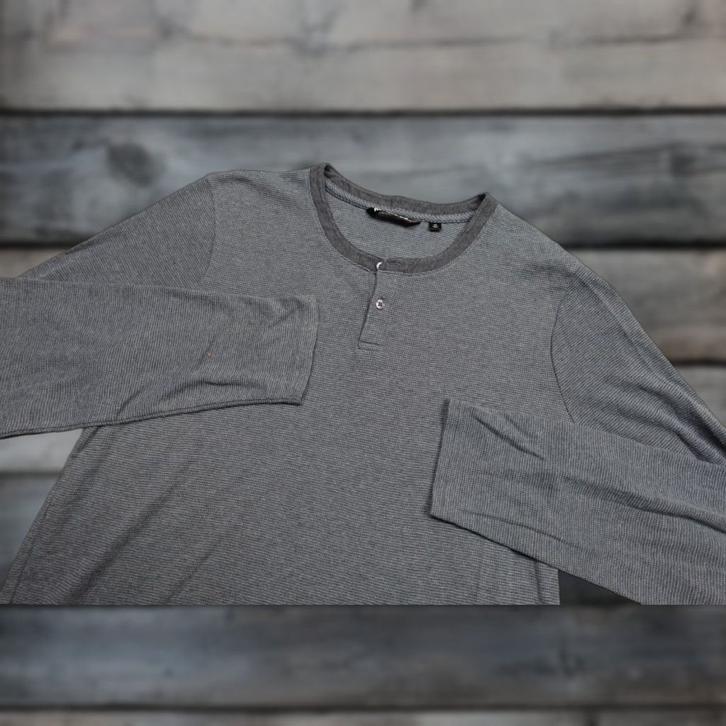 TravisMathew Travis Mathew Henly Shirt Mens 2XL Blue Performance Stretch Golf Breathable Long Sleeve Henley Logo - Size US XXL / EU 58 / 5 - 1 Thumbnail