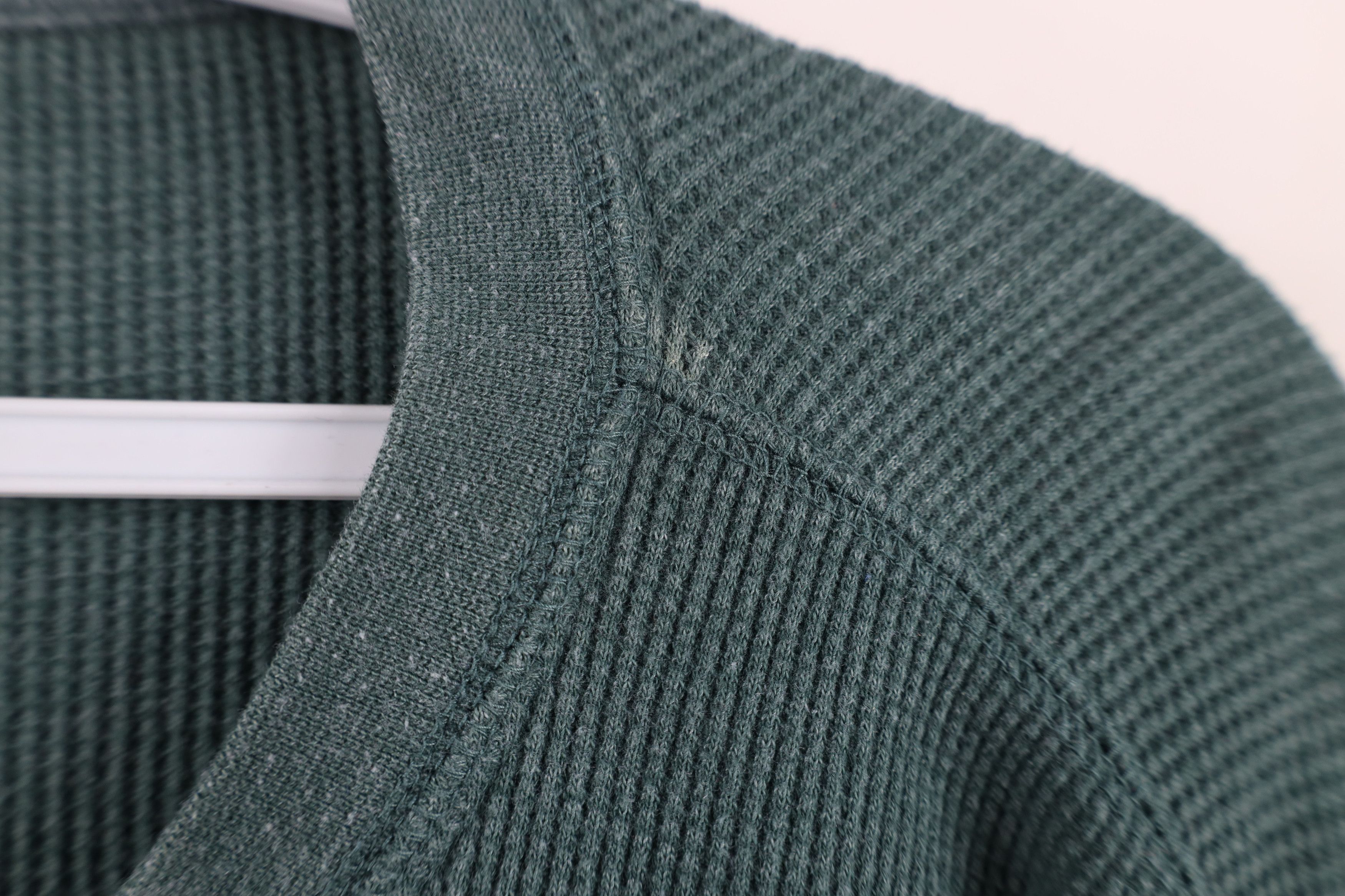 Vintage Vintage 90s Y2K Streetwear Waffle Knit Henley T-Shirt Size US XXL / EU 58 / 5 - 4 Thumbnail