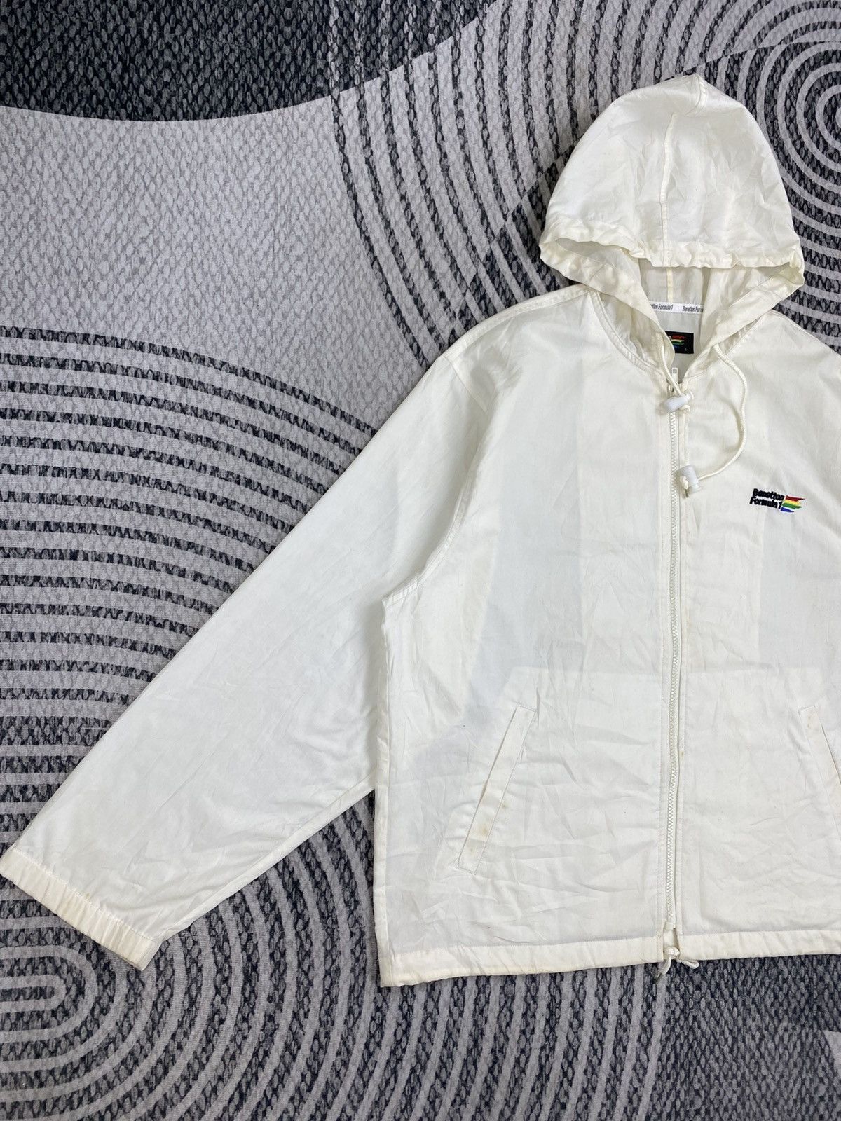 Benetton Vintage Benetton Formula 1 Zip-Up Hooded Design Windbreaker Size US L / EU 52-54 / 3 - 3 Thumbnail