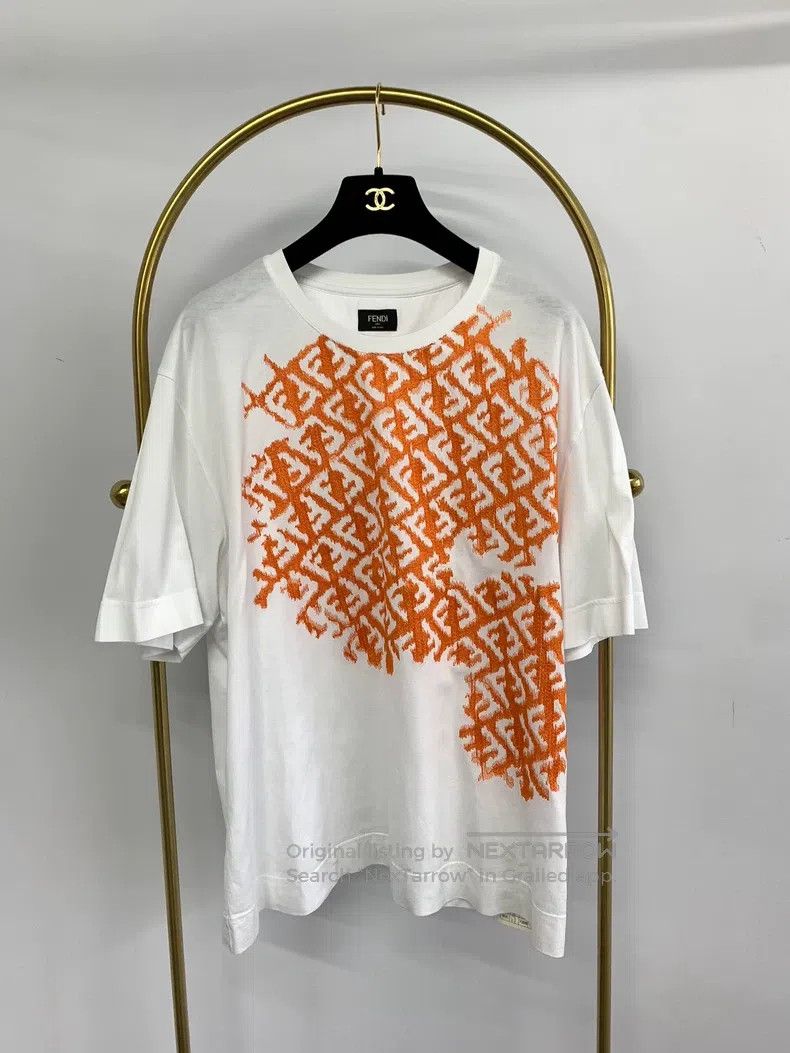 Fendi Fendi White with orange monogrammed letter short sleeve Size US XL / EU 56 / 4 - 1 Thumbnail