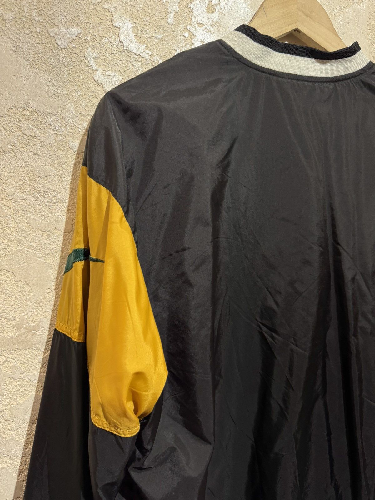 Other Nike Vintage Black Nylon Sweatshirt/Jacket Big Nike Logo Size US S / EU 44-46 / 1 - 14 Thumbnail