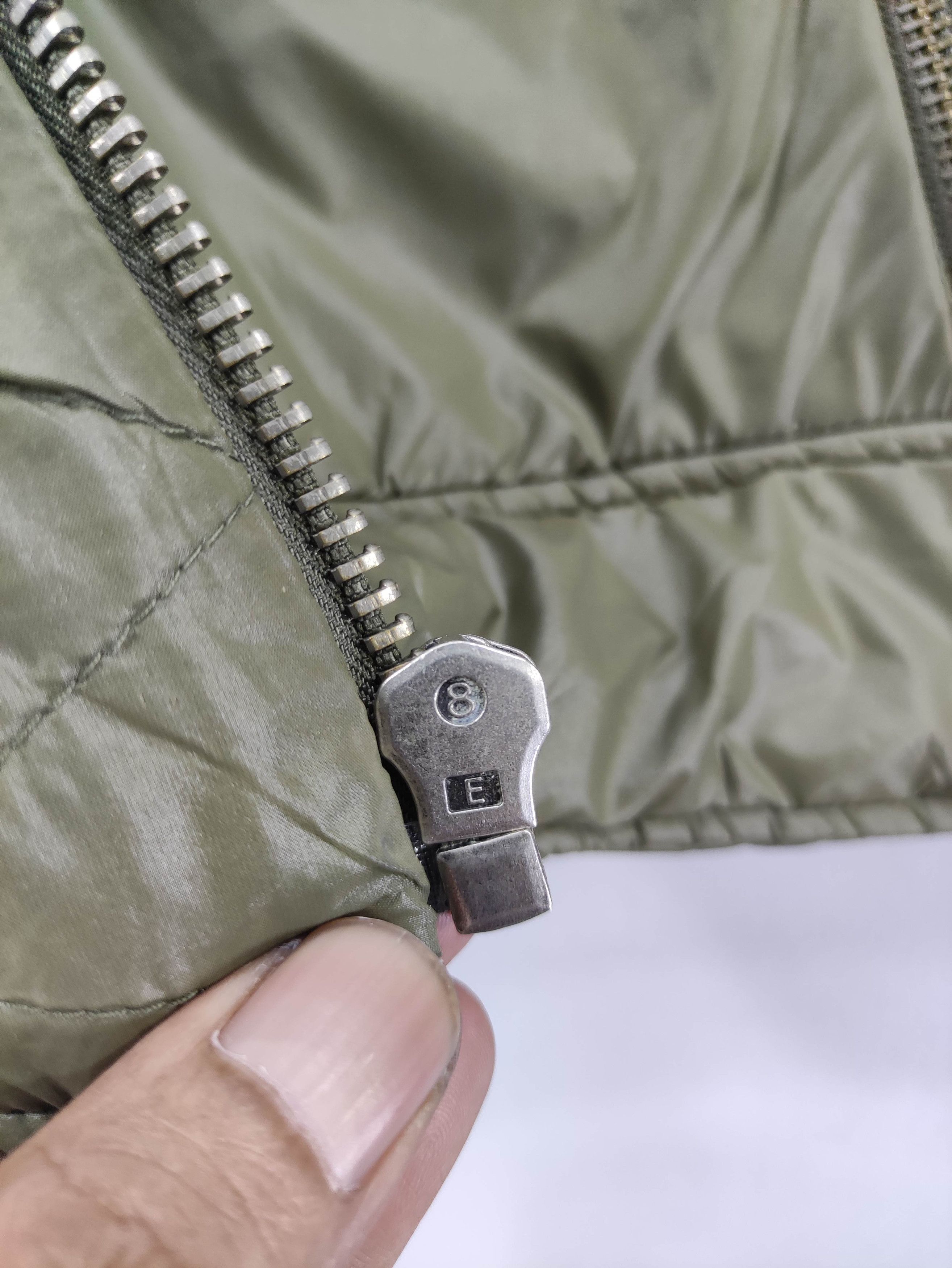 Dolce & Gabbana Vintage Dolce&Gabbana Puffer Jacket Zipper Size US L / EU 52-54 / 3 - 9 Thumbnail