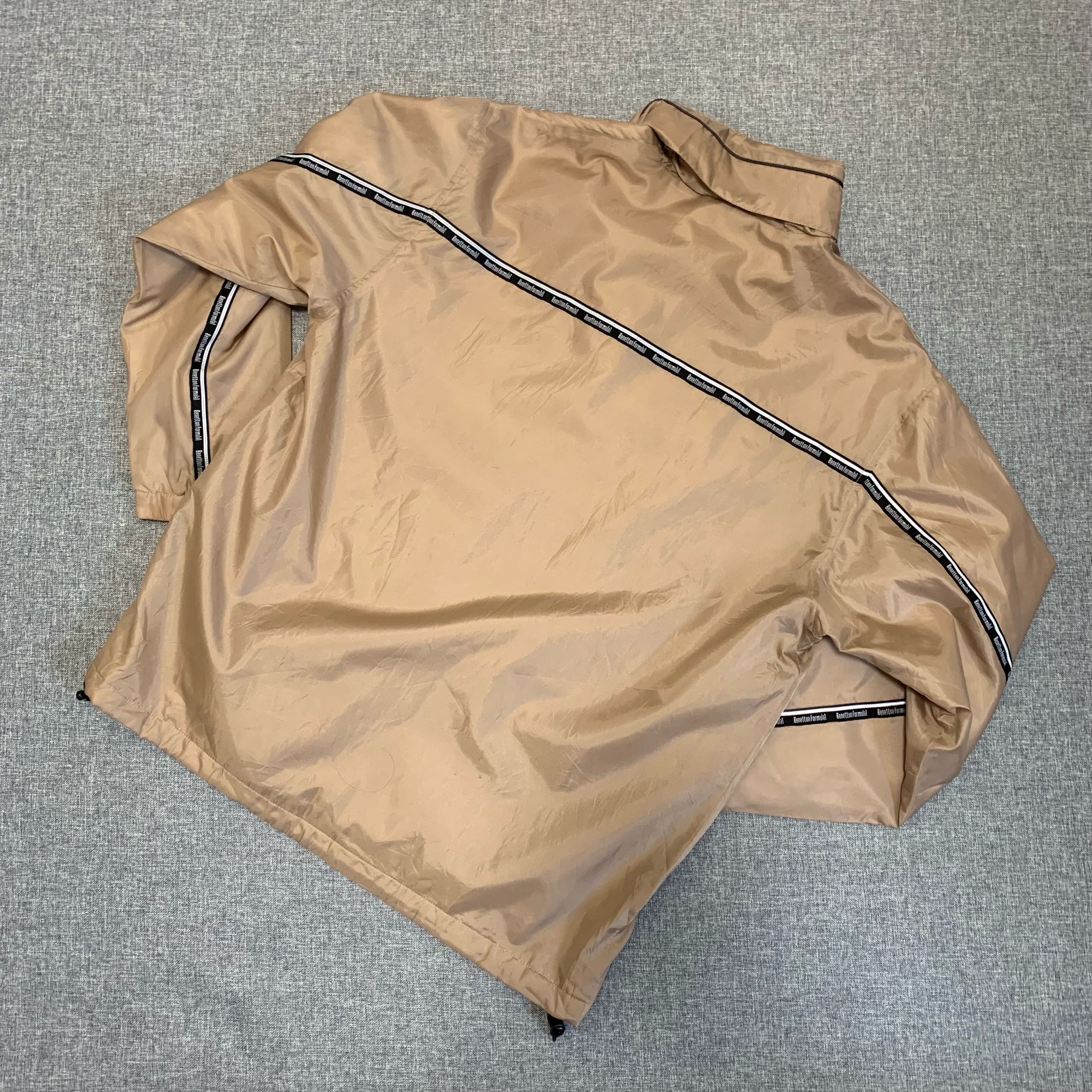 Benetton Benetton Formula 1 Size US L / EU 52-54 / 3 - 4 Thumbnail