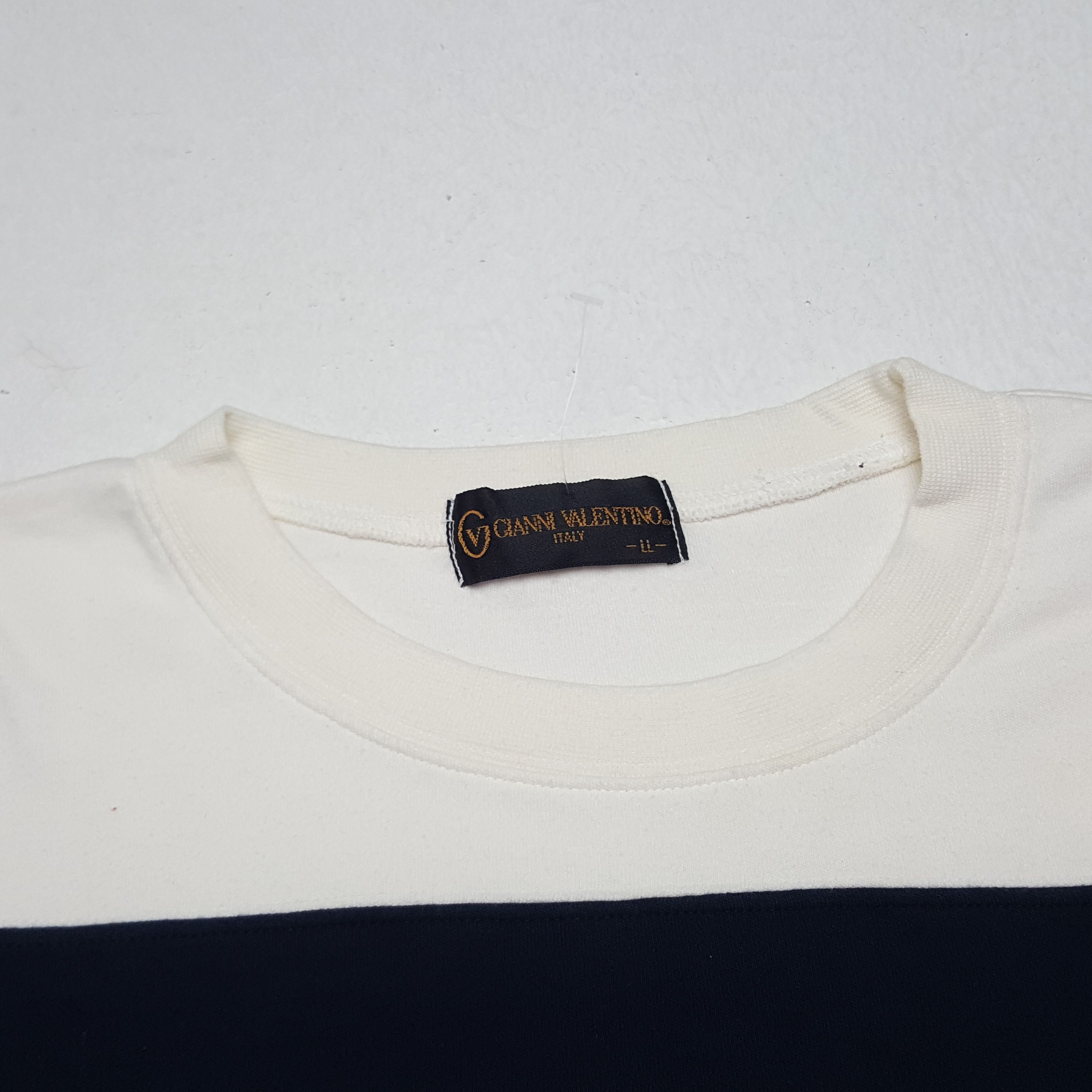Gianni Valentino × Valentino × Vintage Vintage Gianni Valentino Italian Brand Baggy Tshirt Size US XXL / EU 58 / 5 - 4 Thumbnail
