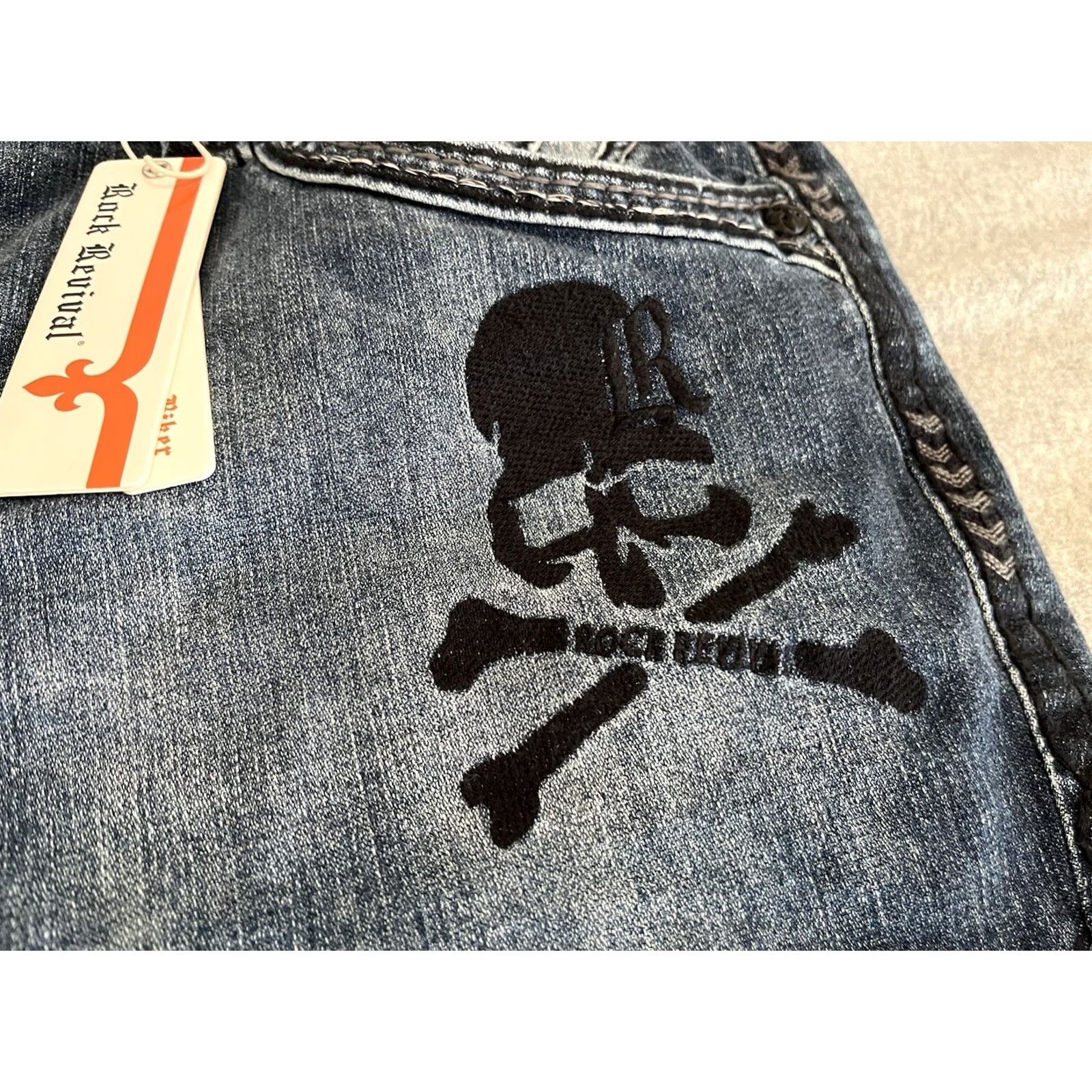 Vintage Rock Revival Jeans Biker Distressed Denim Mens 44x33 NWT Blue Cotton/Elastane Distressed Denim Mens Wed 90s Size US 44 / EU 60 - 4 Thumbnail