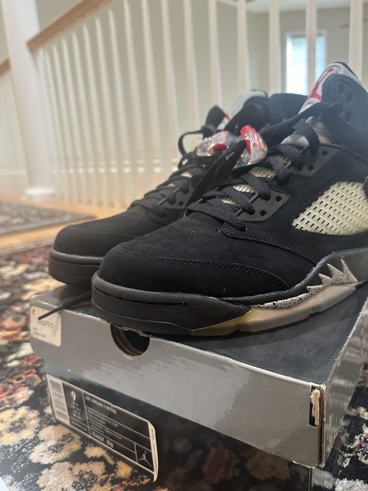 Jordan Brand 2011 Jordan 5 Black Metallic Size US 9 / EU 42 - 5 Thumbnail