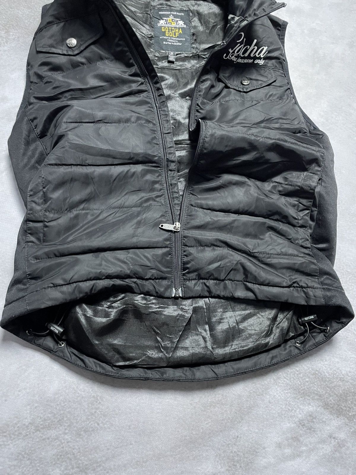 Japanese Brand 2000’s Gotcha - Embroidered Puffer Vest Size US M / EU 48-50 / 2 - 11 Thumbnail